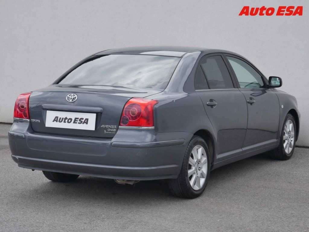 Toyota Avensis, 2.2D4D,ČR - fotka 4