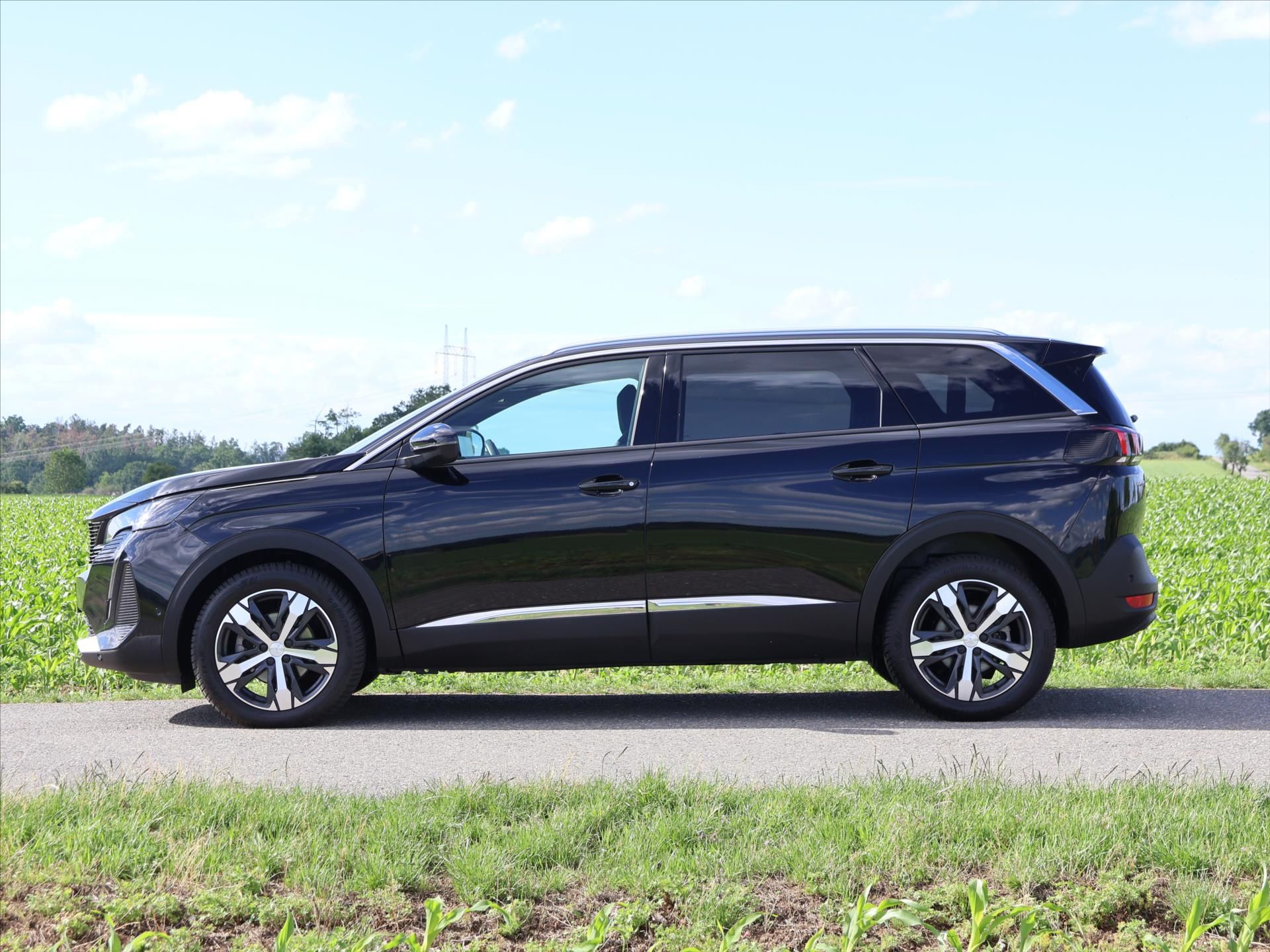 Peugeot 5008, 1,2 PT Aut. Allure 7-Míst DPH - fotka 4