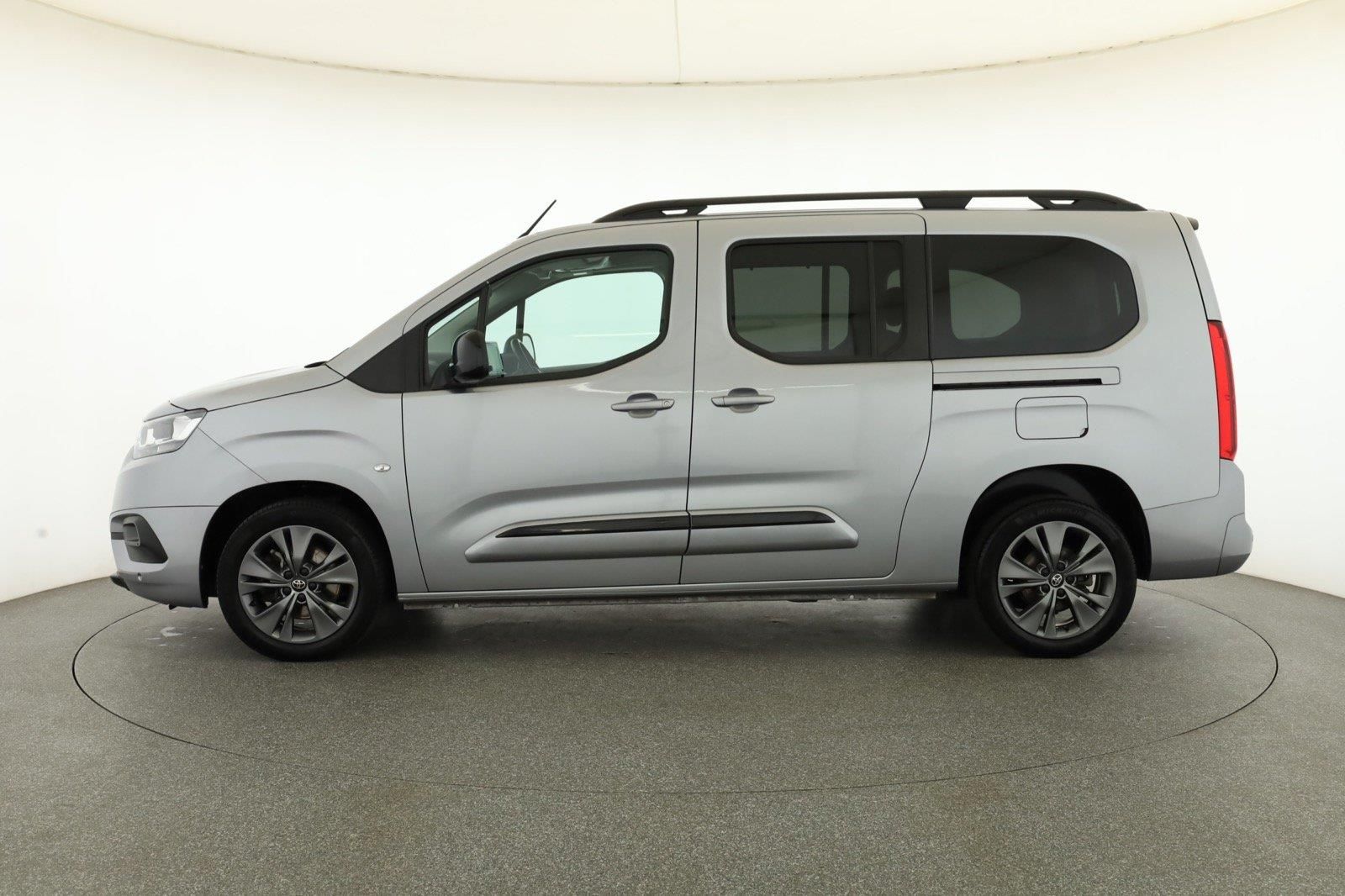 Toyota Proace City Verso, Maxi 1.5 D-4D, Family, 7Míst - fotka 2