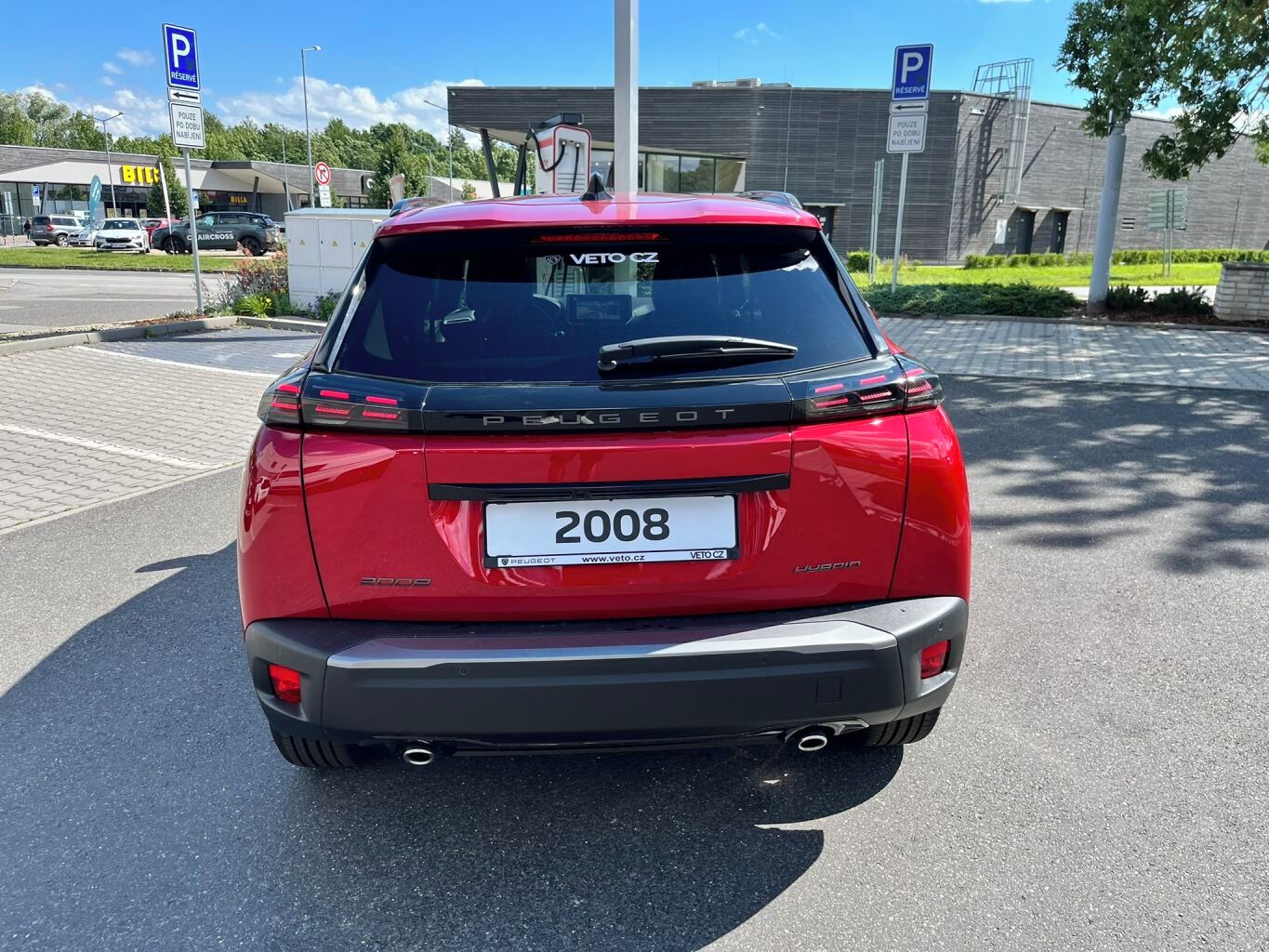 Peugeot 2008, ALLURE Hybrid 145 e-DCS6 - fotka 5
