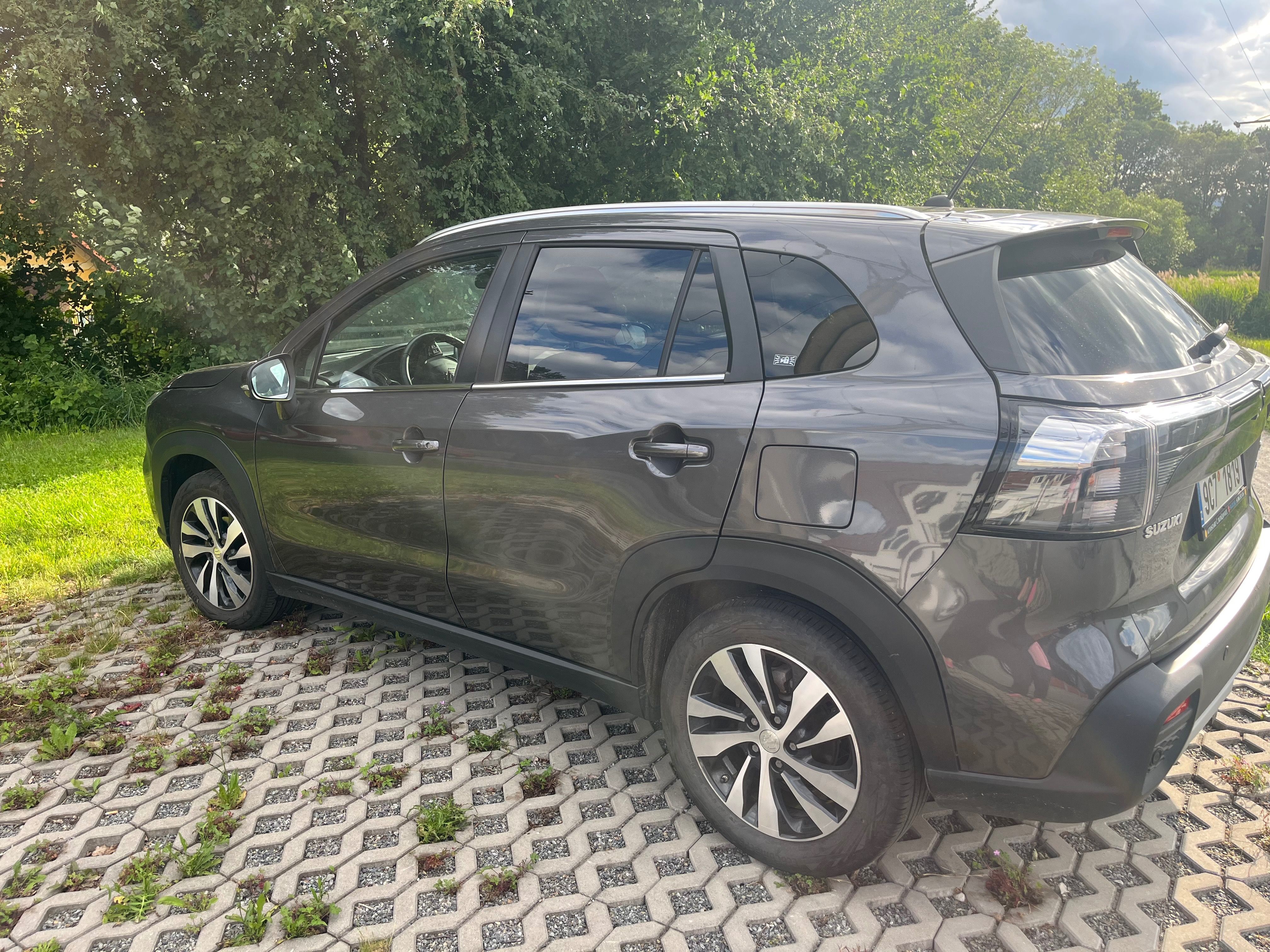 Suzuki SX4 S-Cross, 1,4 Boosterjet AllGrip Hybrid - fotka 5