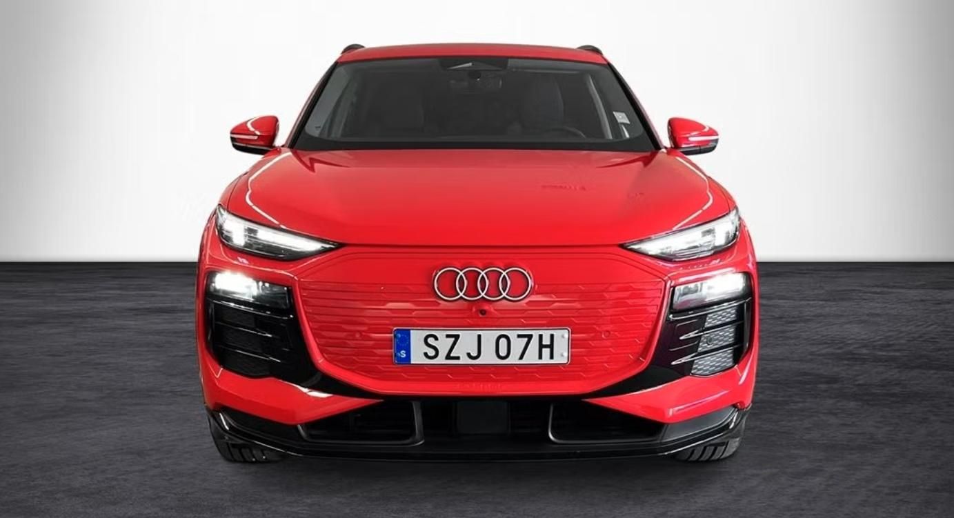 Audi Q6 e-tron, Comfort 360kam Tech Plus Tažné - fotka 3