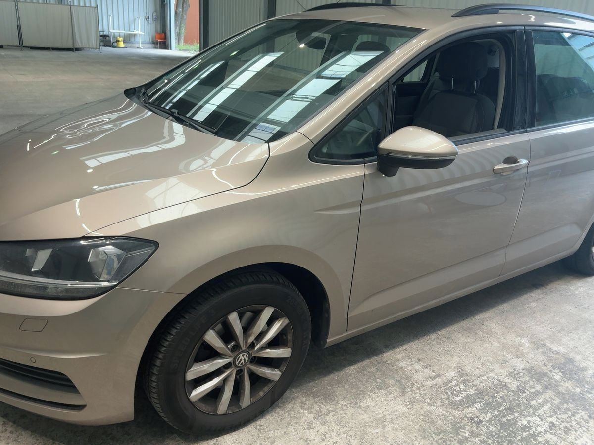 Volkswagen Touran, 1.2Tsi 81KW 7-MÍST ŘEMEN TOP - fotka 6