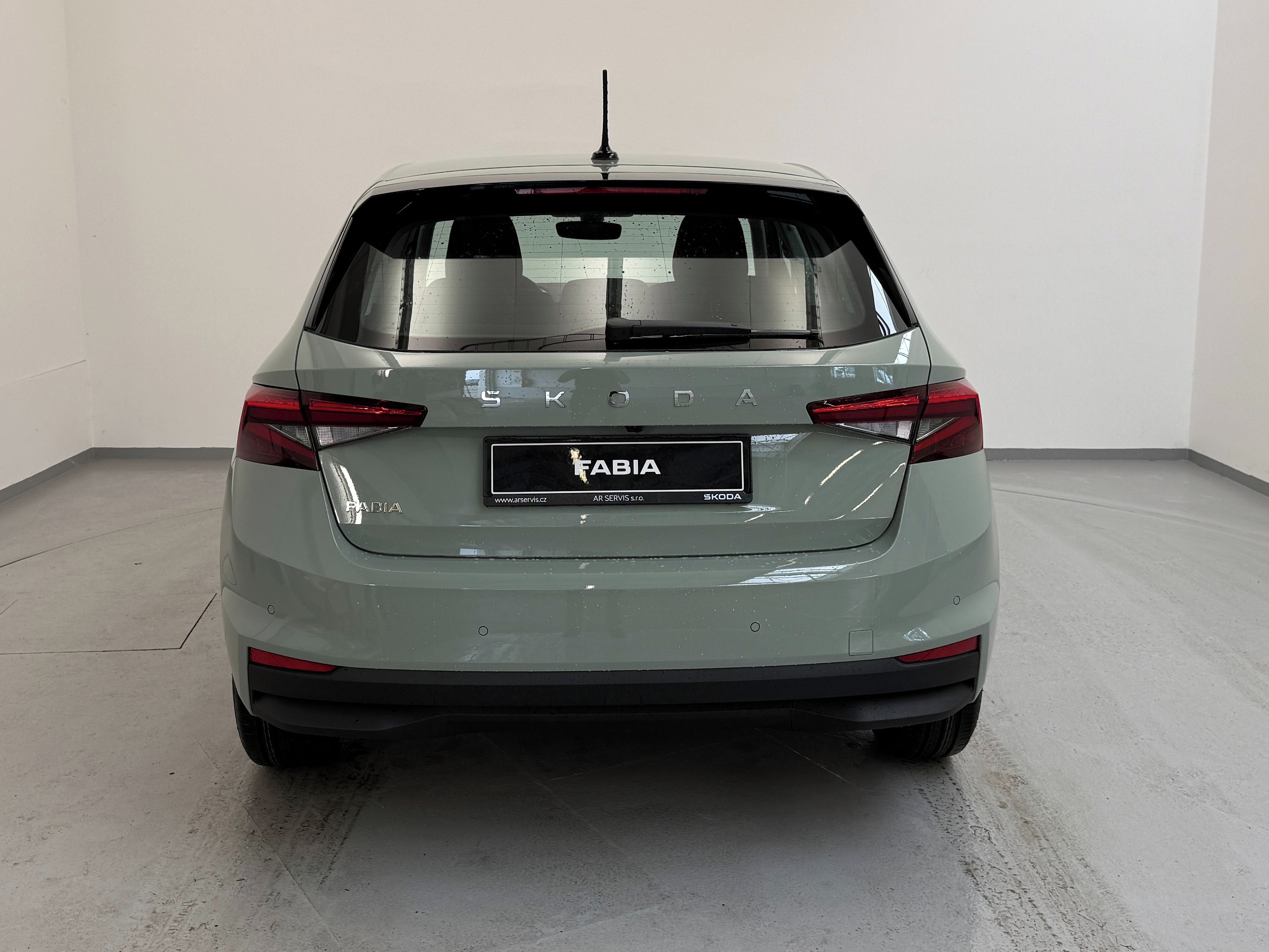 Škoda Fabia, Classic 1,0TSI 85kW 7DSG - fotka 4