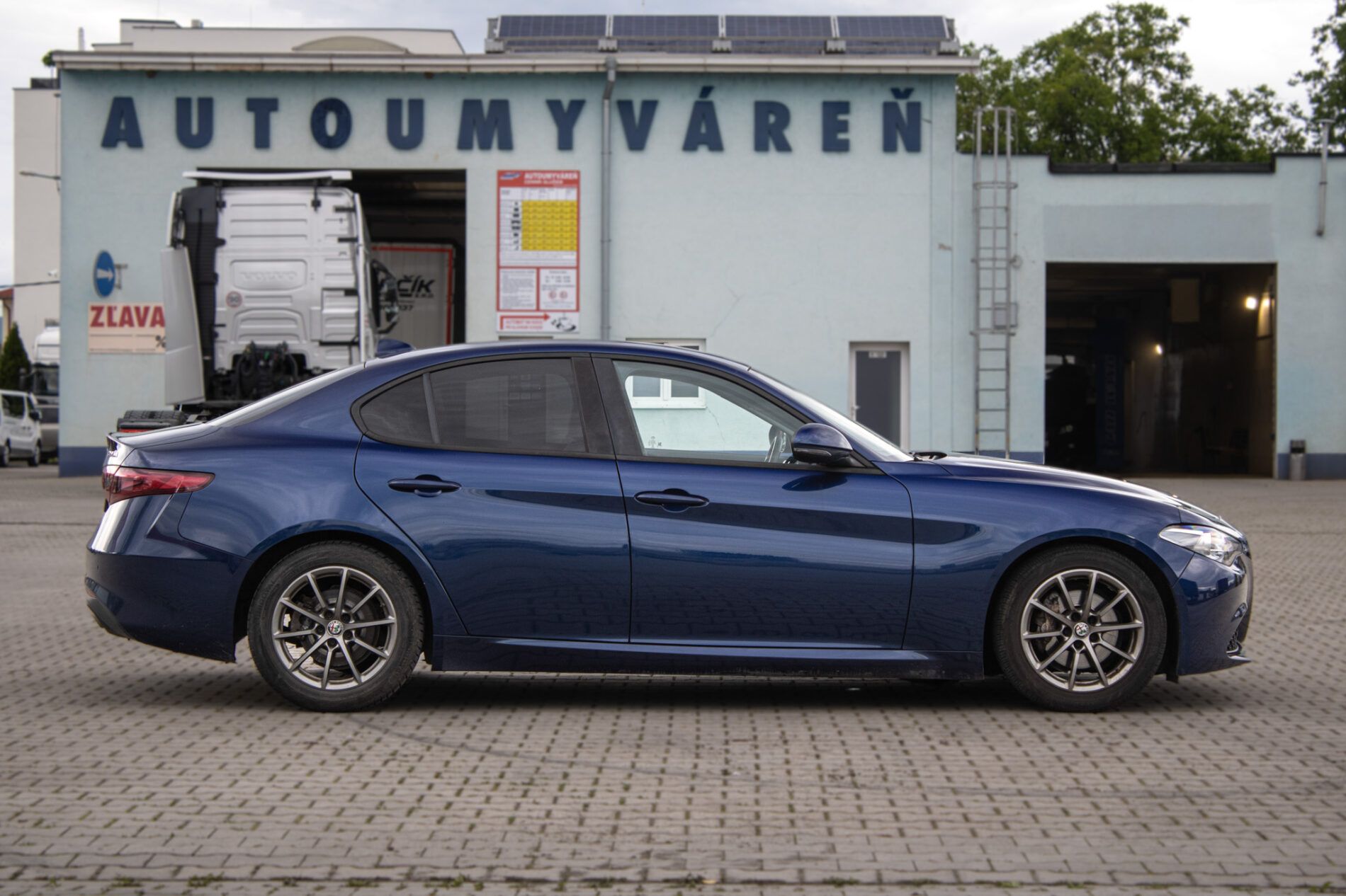 Alfa Romeo Giulia - fotka 4