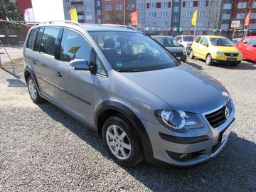 1.4 TSi  103kW CROSS, 7 MÍST