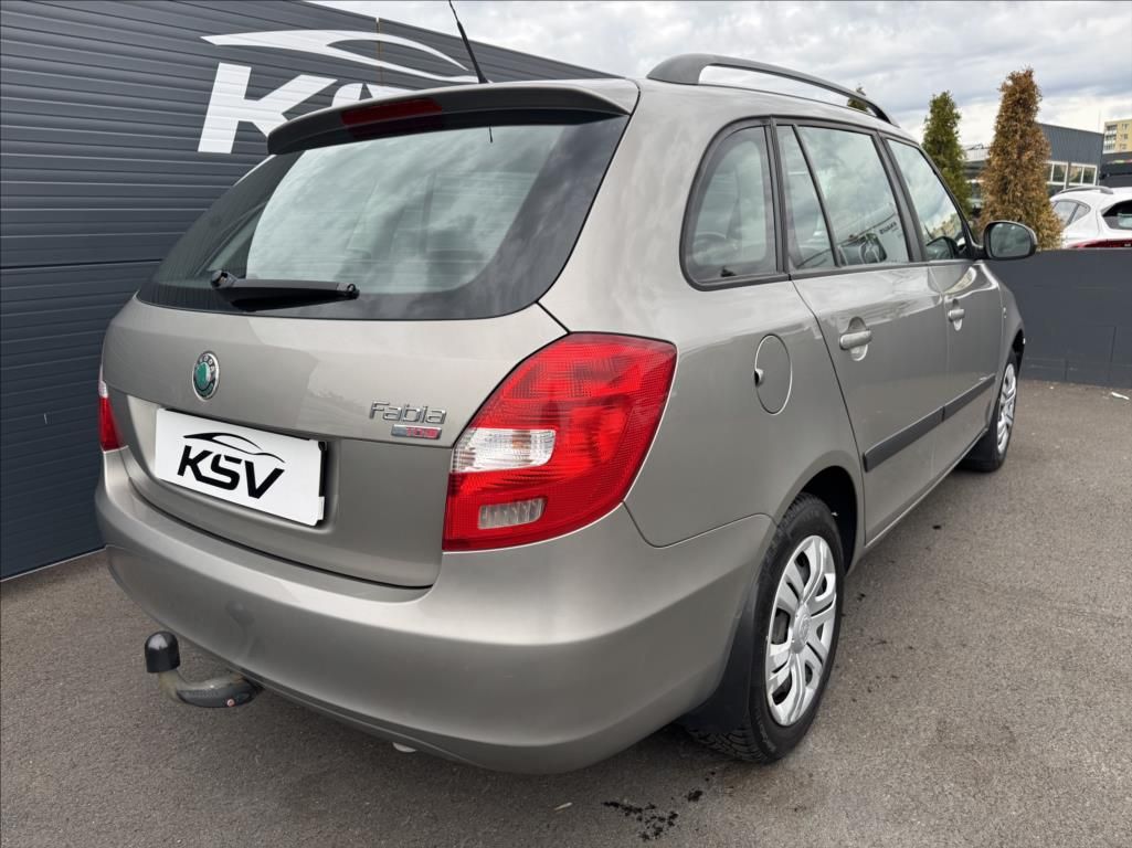 Škoda Fabia, 1,6 - fotka 6