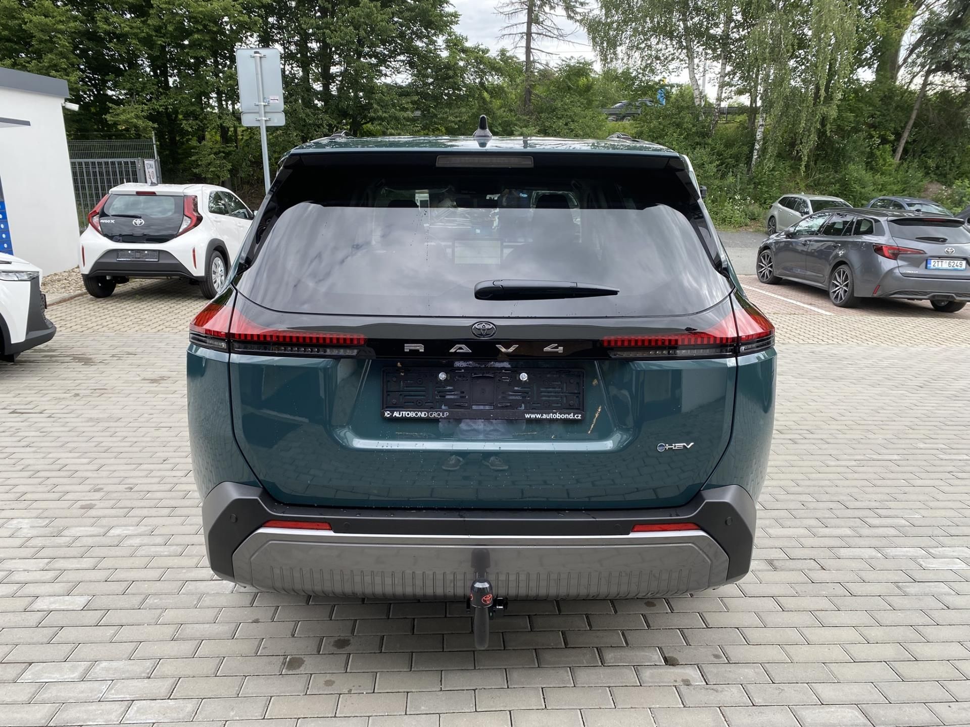 Toyota Rav4, 2.5 HEV 4x4 Comfort Business - fotka 5
