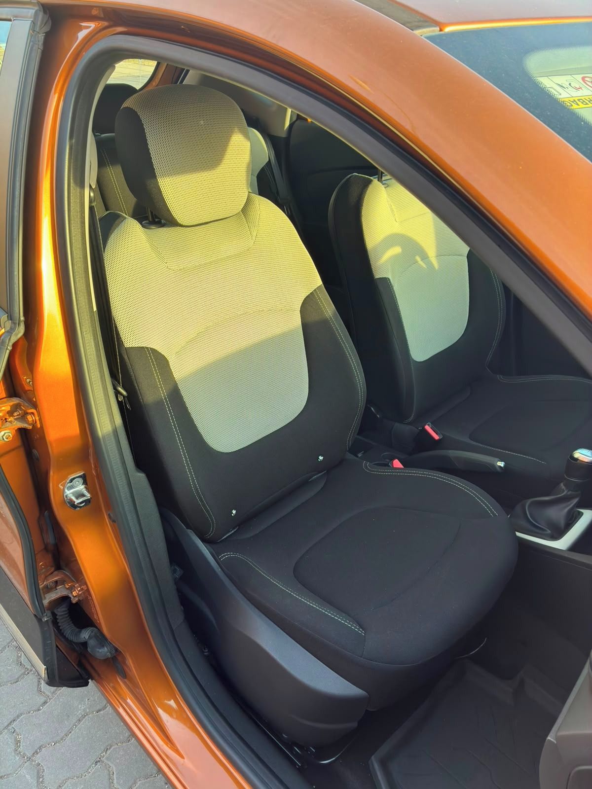 Renault Captur - fotka 2
