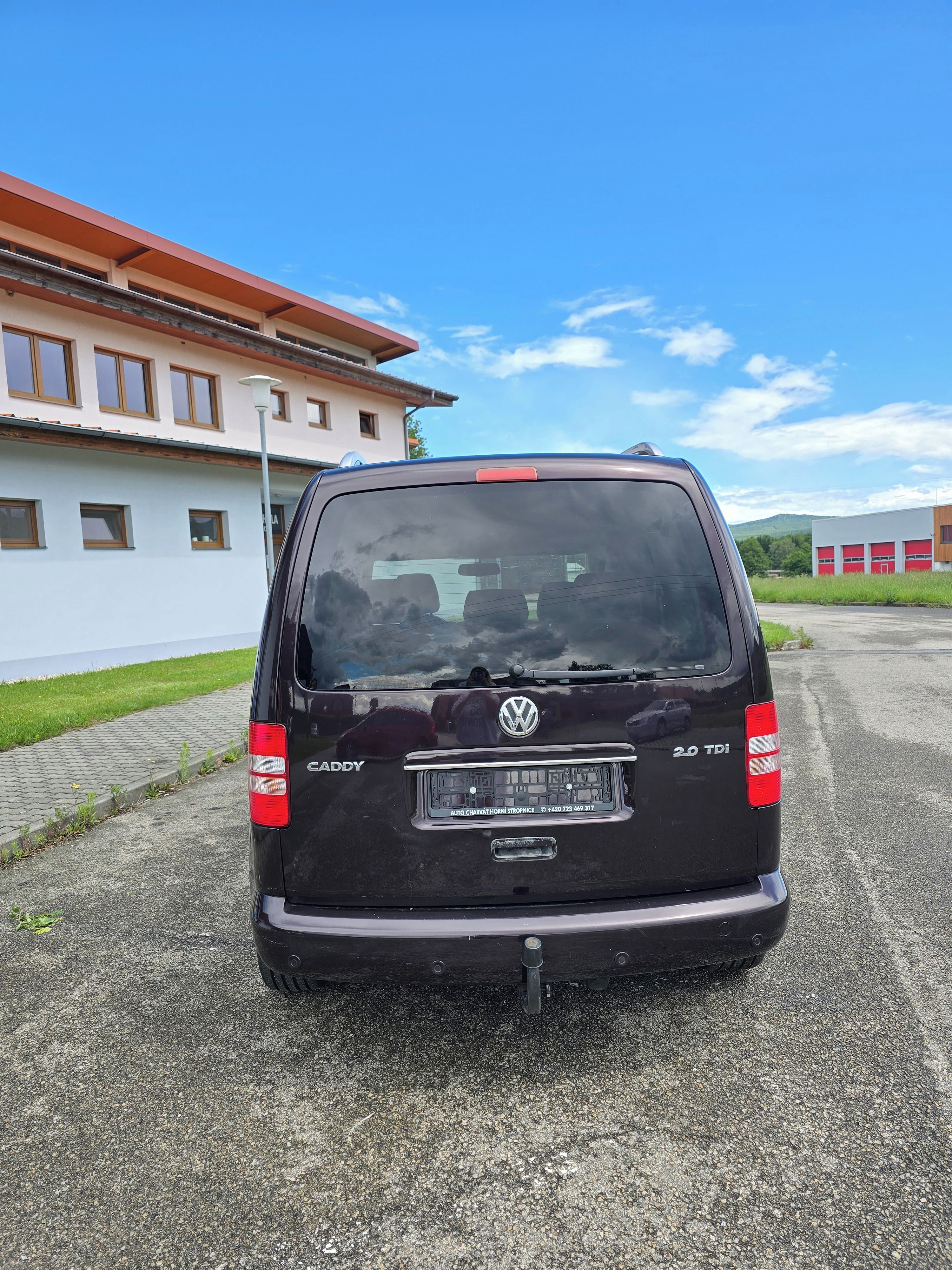 Volkswagen Caddy, 2.0 TDI Highline DSG, NAVI - fotka 6