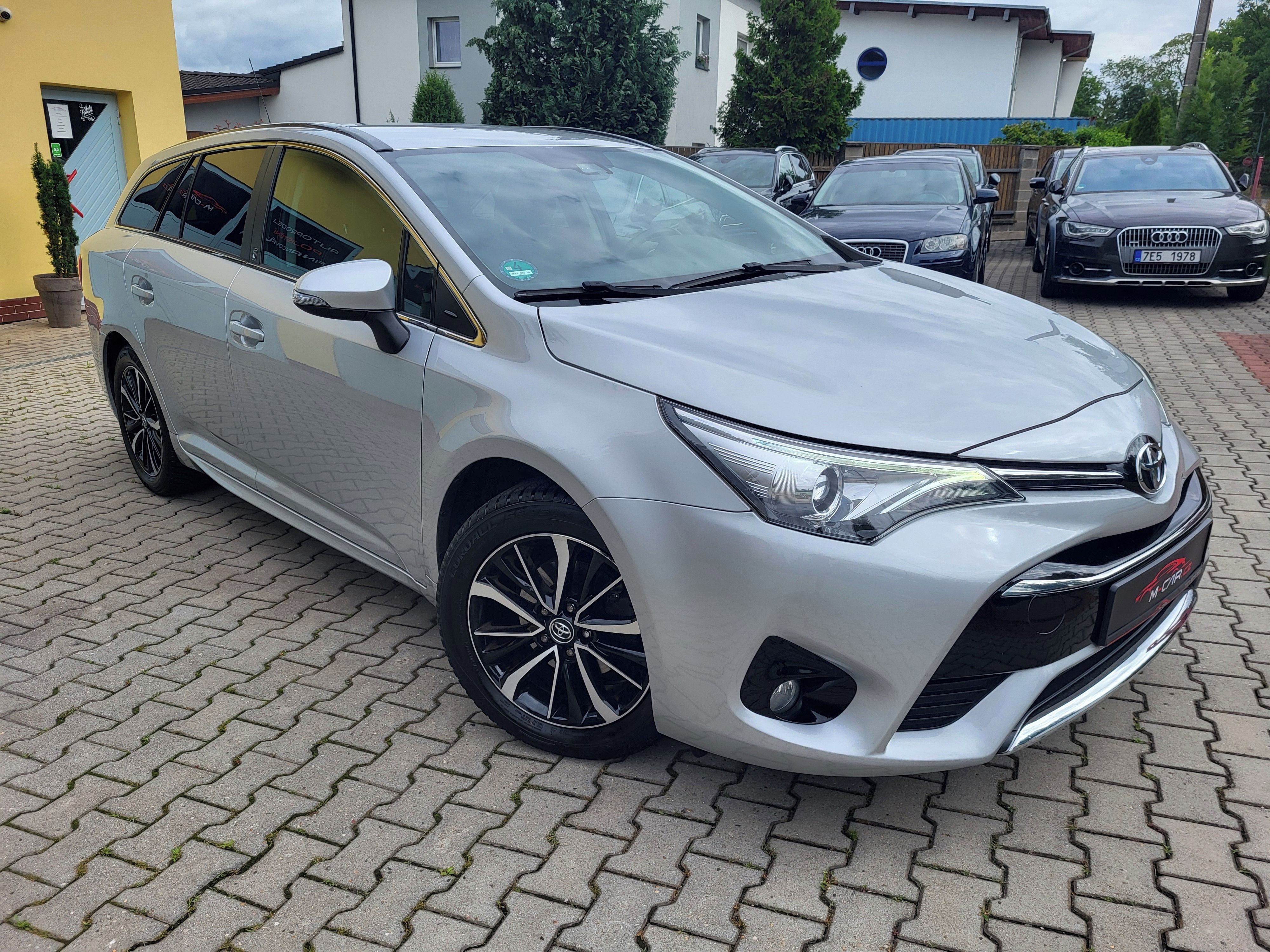 Toyota Avensis, Toyota Avensis 1.8 VVT-i TAŽNÉ - fotka 3