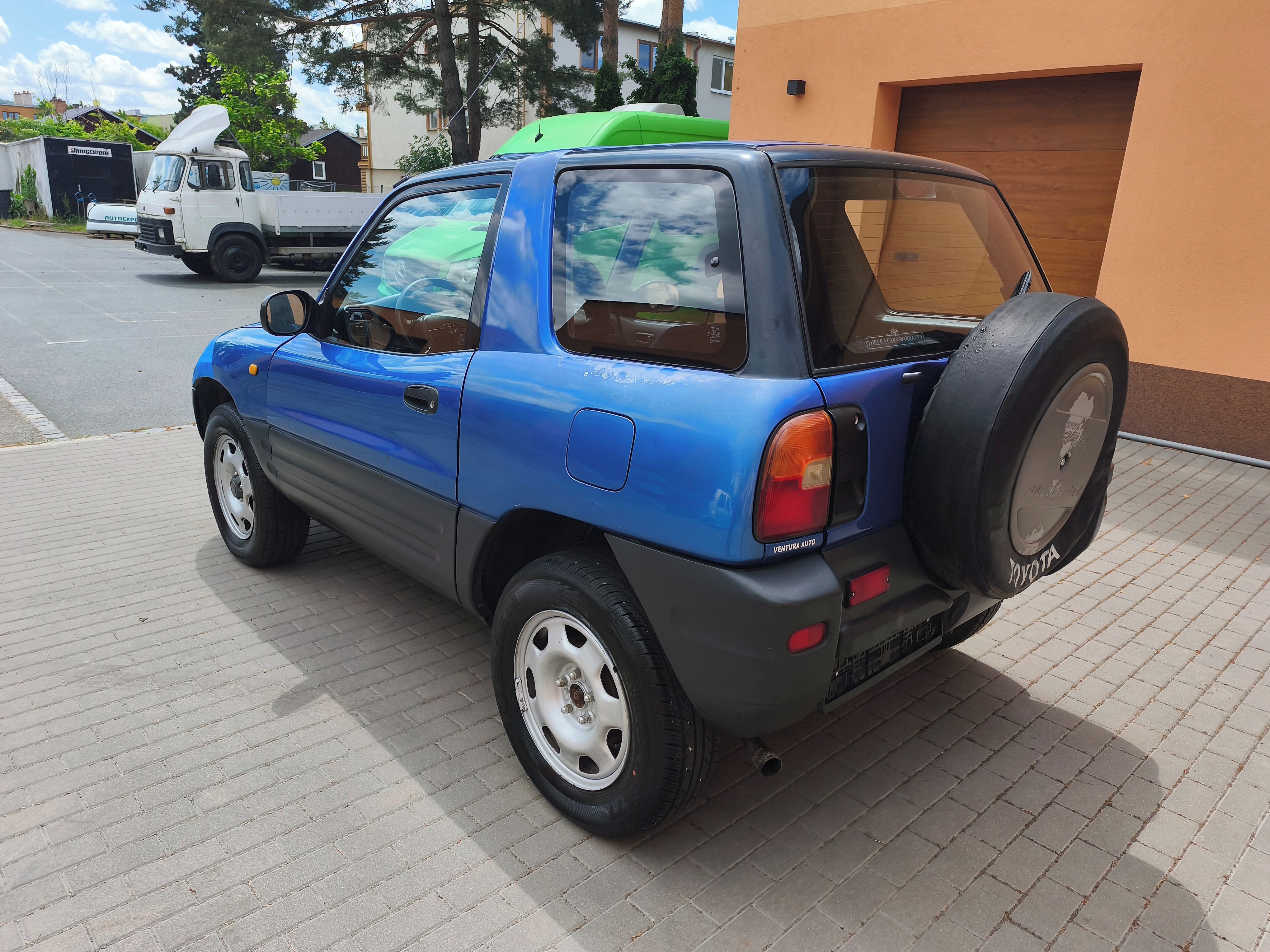 Toyota Rav4, 2.0i 94 kW, KLIMA, BEZ KOROZE - fotka 4
