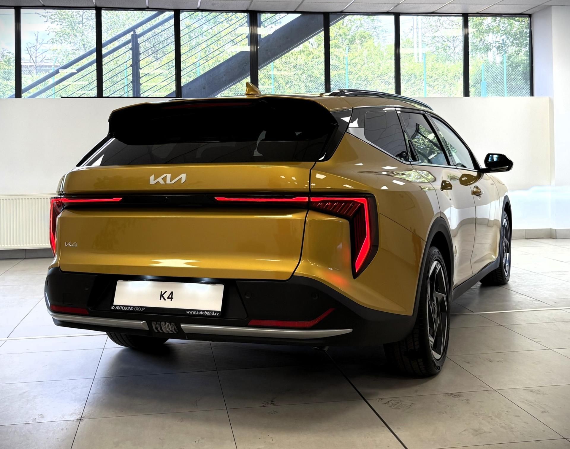Kia K4, 1,6 T-GDi GPF 7DCT TOP 110 KW - fotka 4