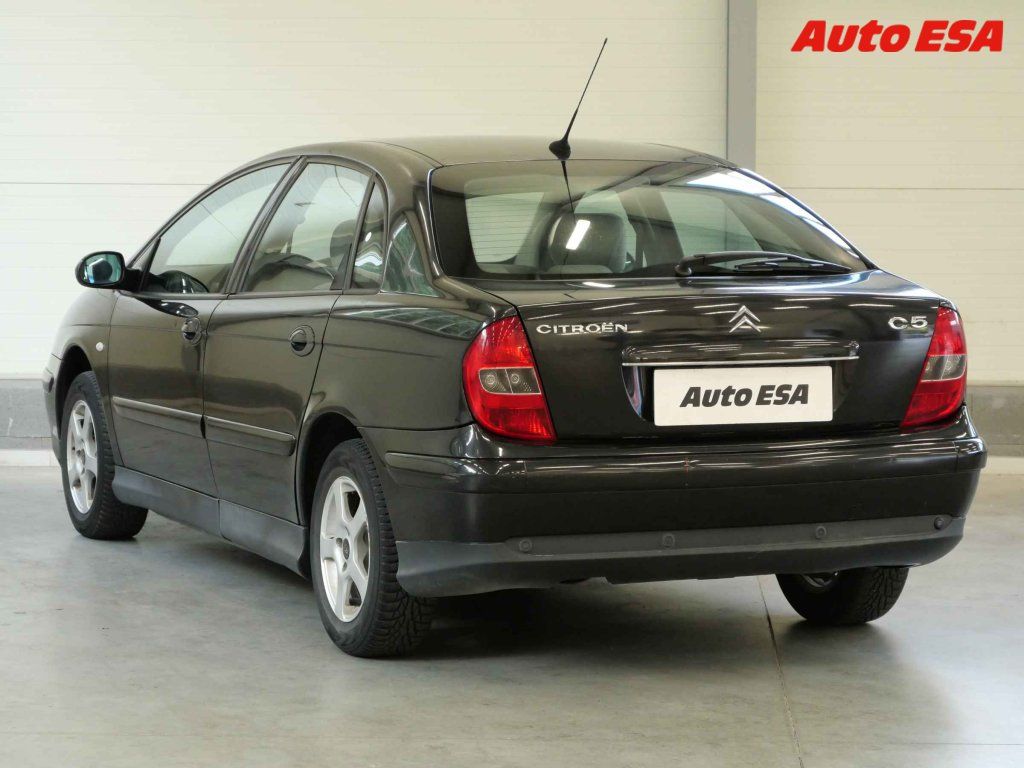 Citroën C5, 2.0 i - fotka 6