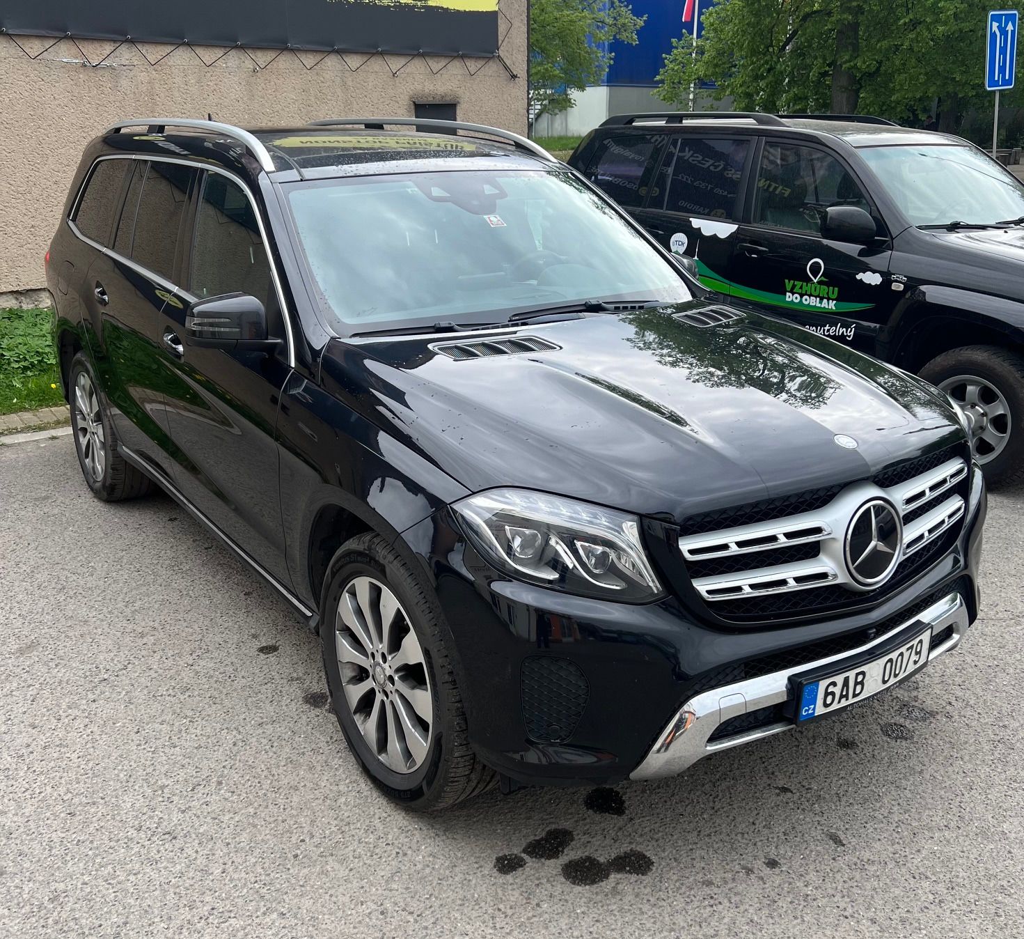 Mercedes-Benz GLS, Mercedes-Benz GLS 350d 149tis - fotka 2