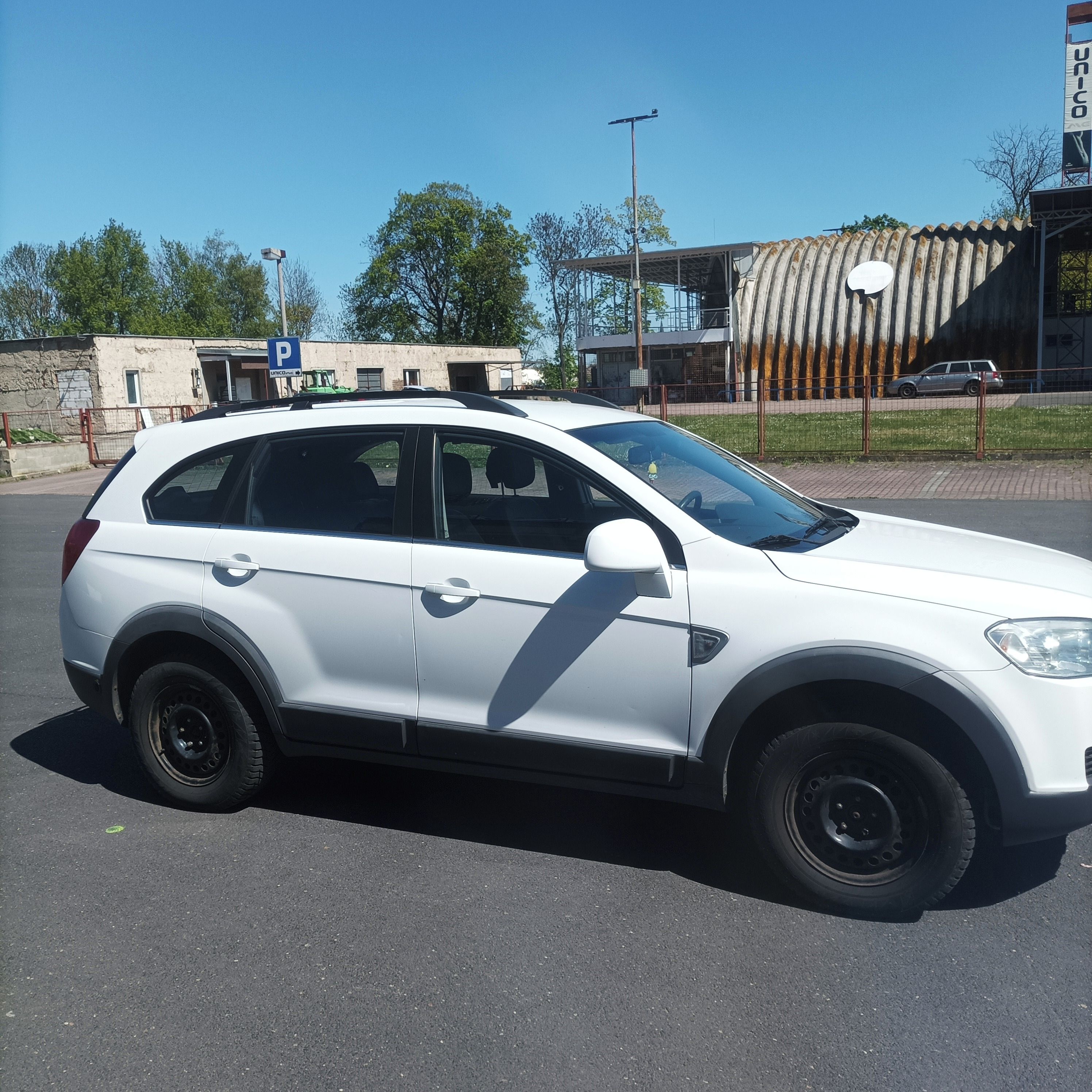 Chevrolet Captiva, 2.4i Benzín+LPG 4x4, 7 míst, - fotka 2