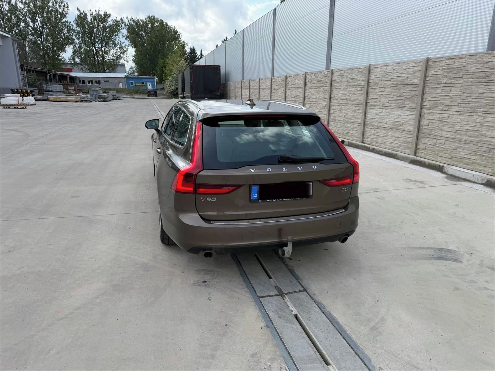 Volvo V90, Volvo V90, 187 kw - fotka 5
