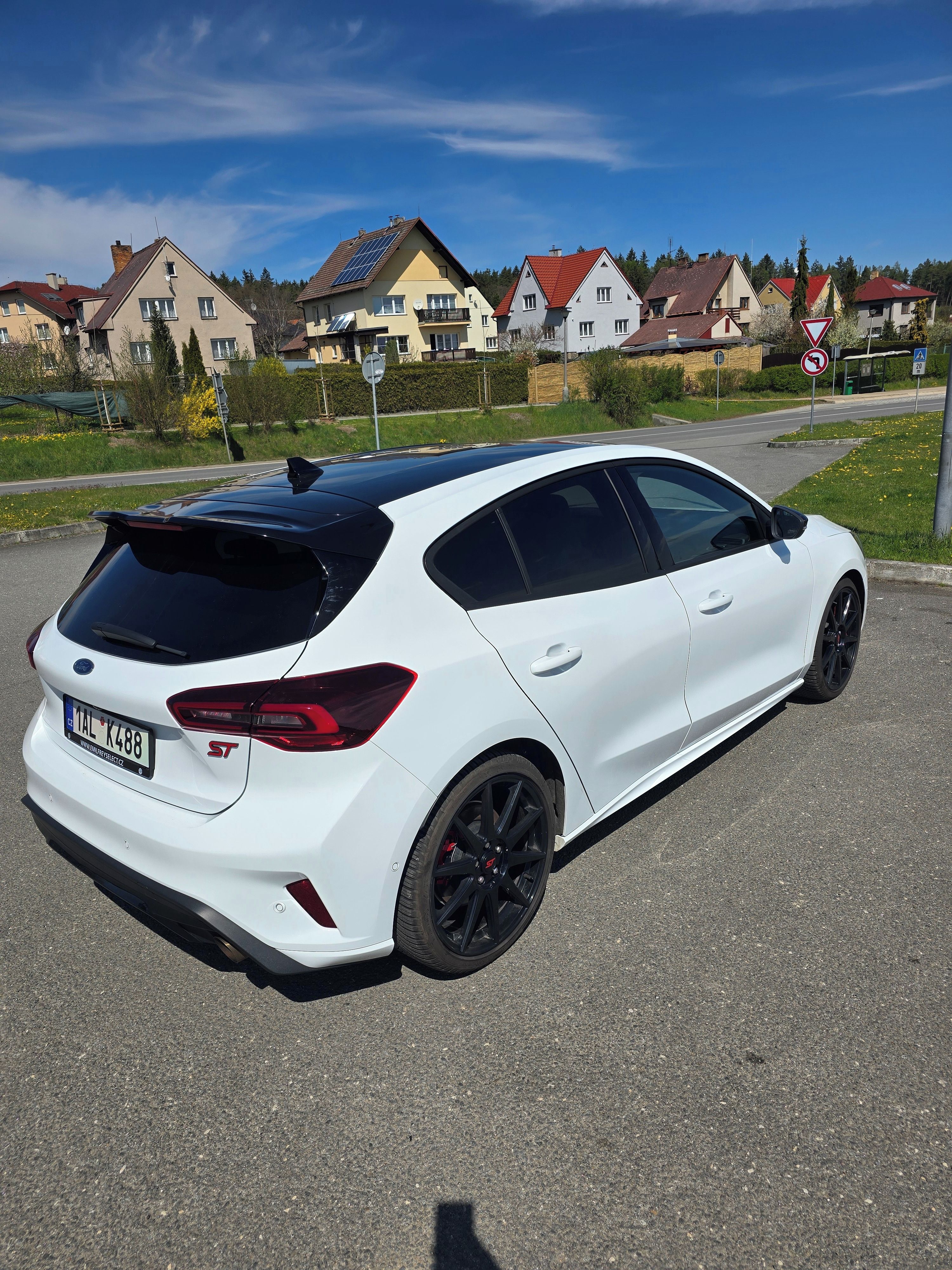 Ford Focus, ST Performance Pack + Brembo - fotka 6