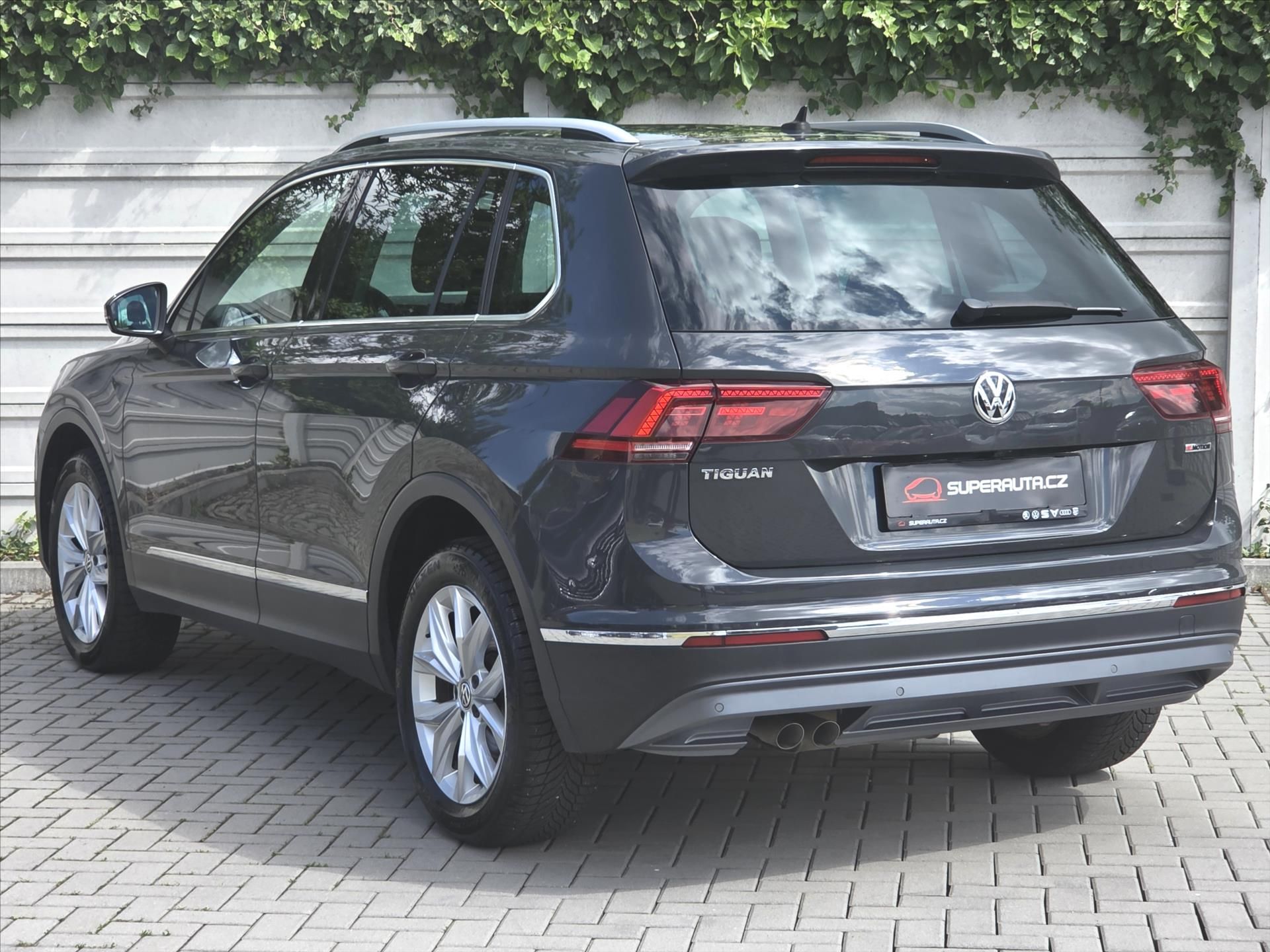 Volkswagen Tiguan, 2,0 TDi 4Mot DSG Highline ČR 1 - fotka 4