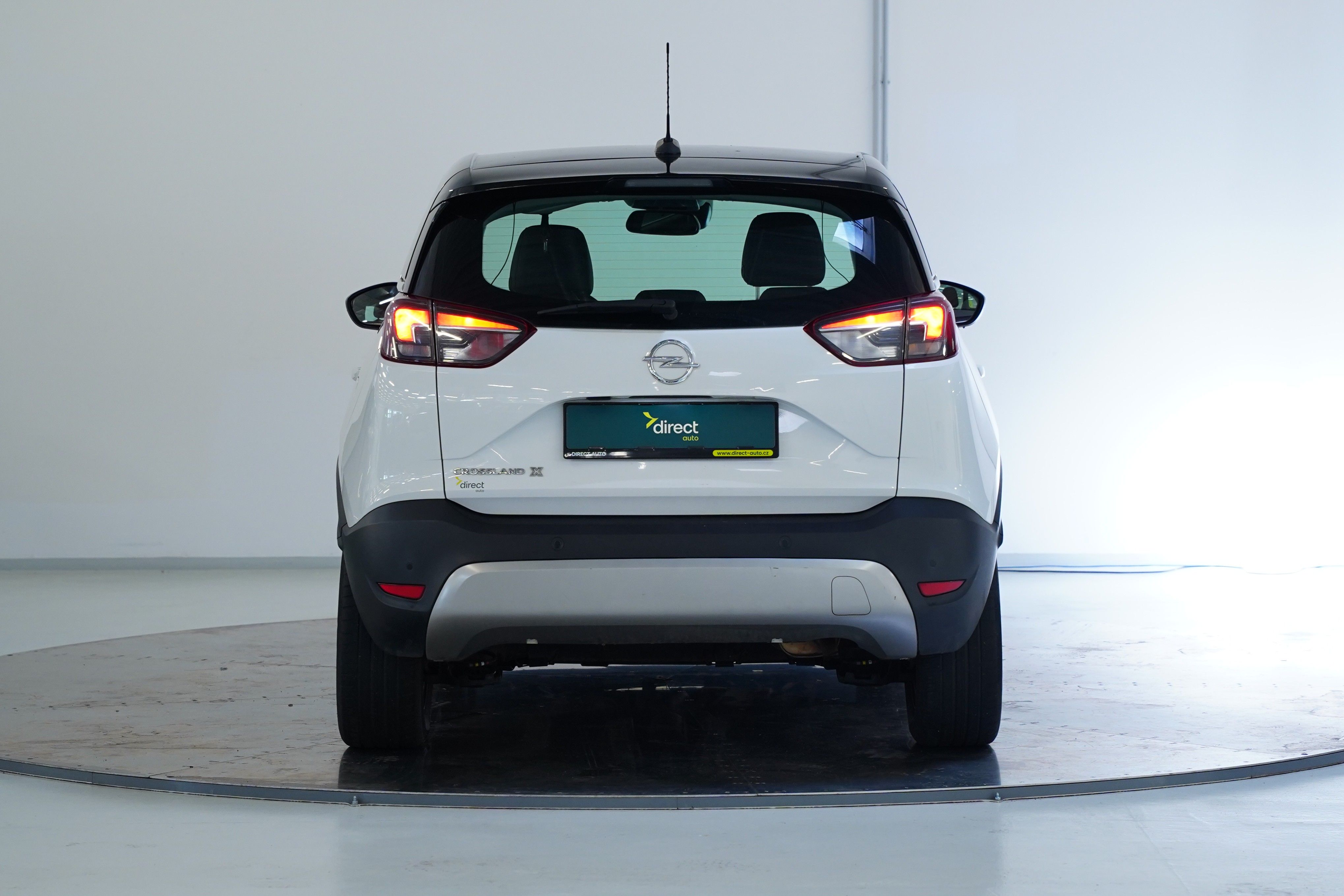 Opel Crossland X, 1.2 Turbo - fotka 6
