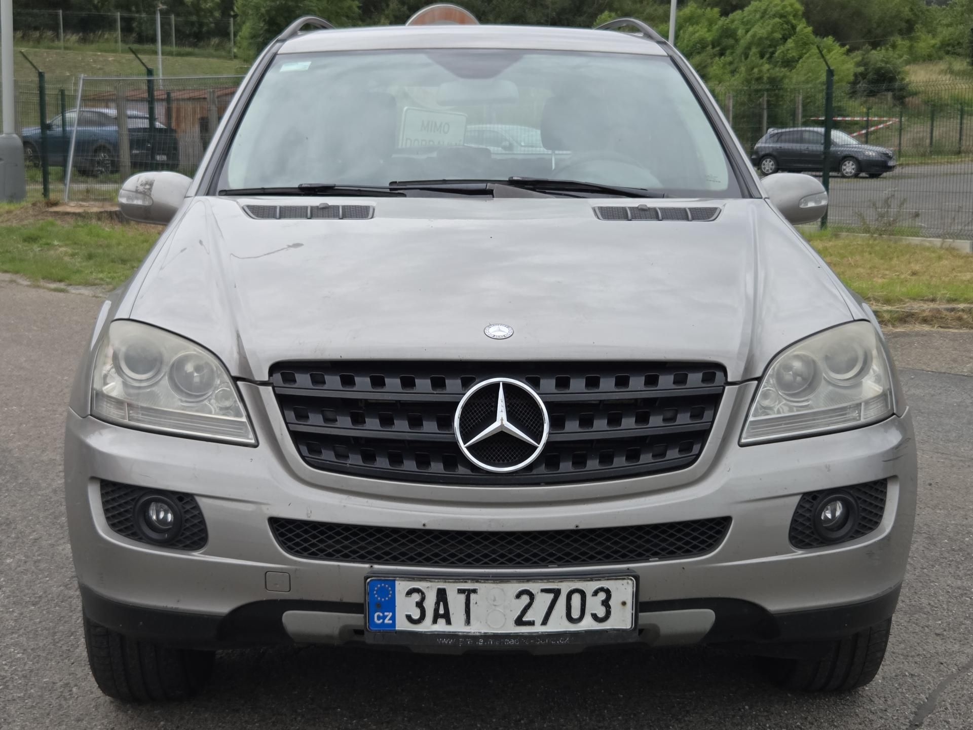 Mercedes-Benz Třídy M, ML320CDi - fotka 2