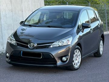 7MÍST/1.6d 82kW/SERVIS TOYOTA/
