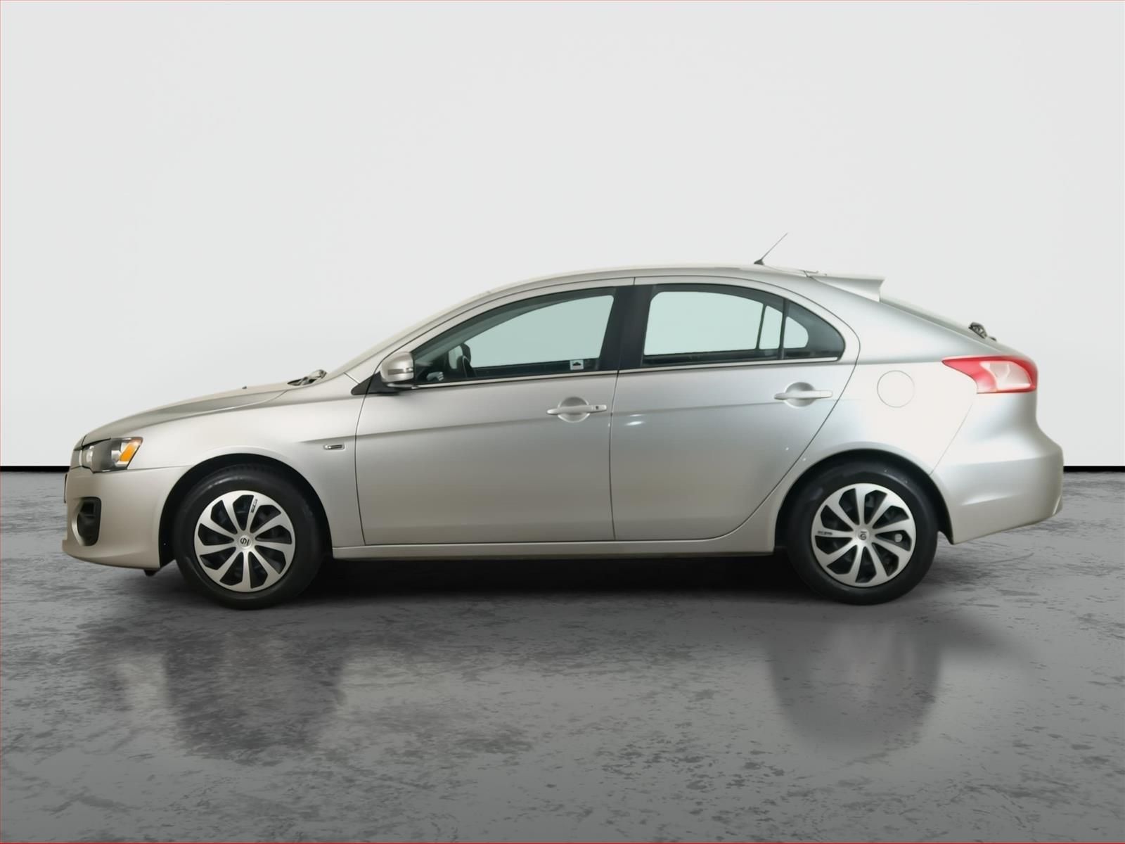 Mitsubishi Lancer, 1.6 MIVEC, Serv.kniha - fotka 3