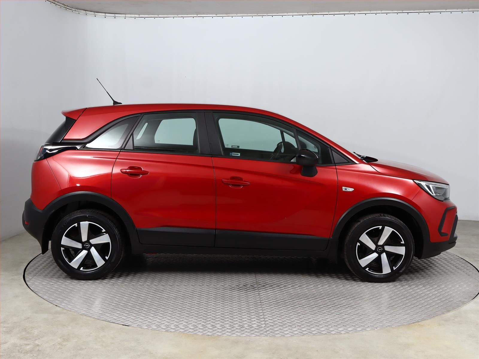 Opel Crossland, 1.2 Turbo, Elegance, ČR,1.maj - fotka 6