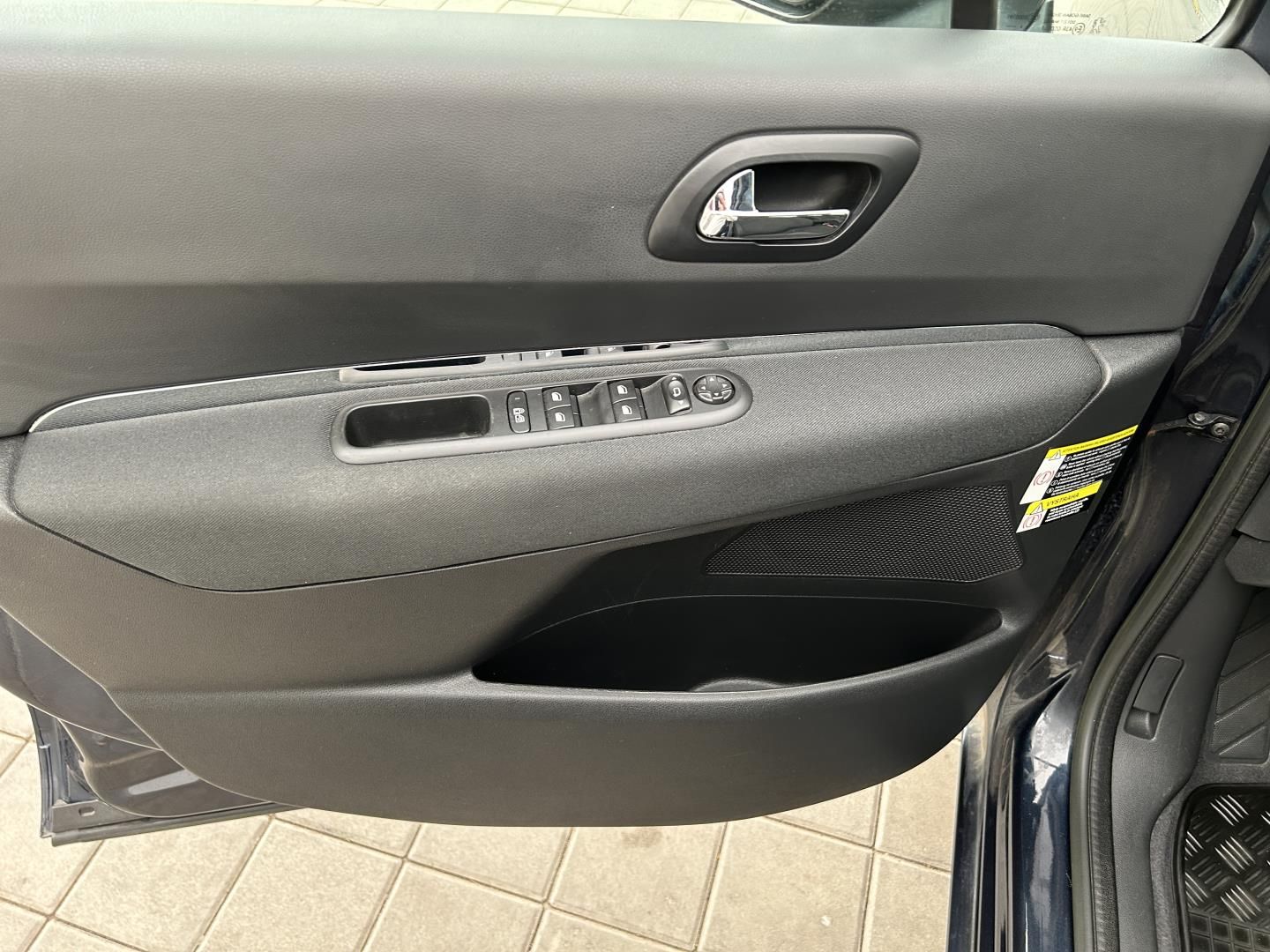 Peugeot 5008, 1.6HDI 84kW Allure - fotka 6