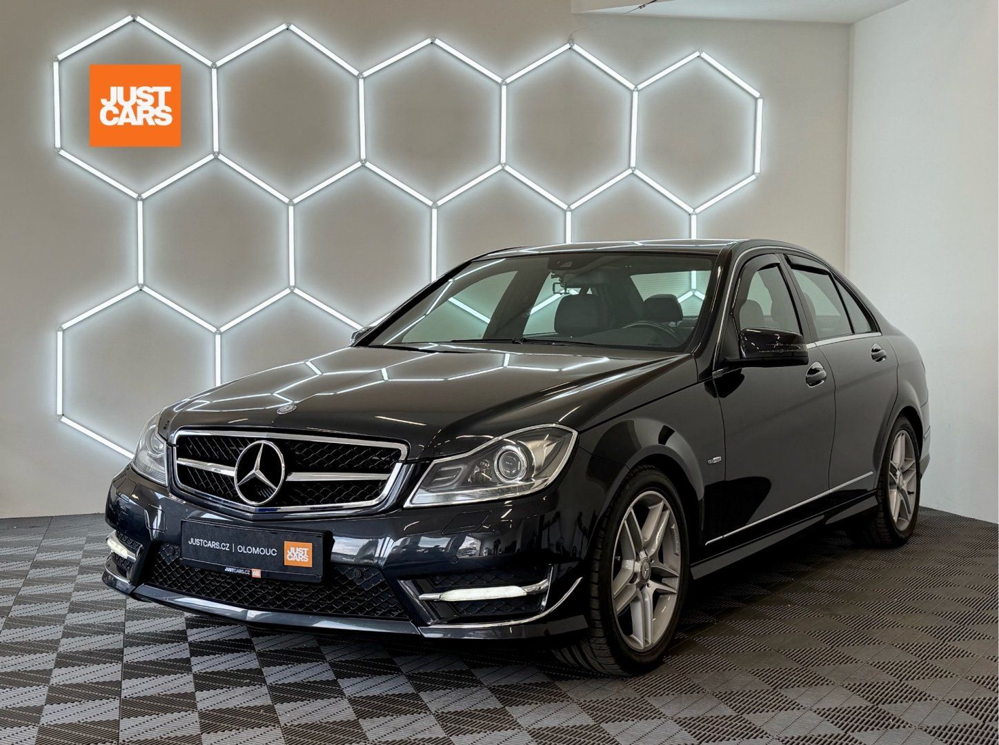 Mercedes-Benz Třídy C, 180i