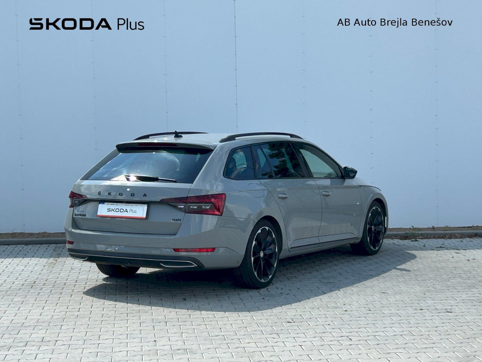 Škoda Superb, SUPERB COM GRT SPO4X4 TD 140/2 - fotka 2