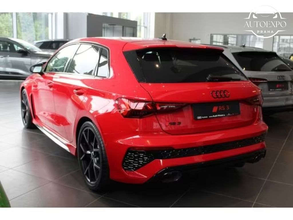 Audi RS3, Sportback 2.0 TFSI quattro - fotka 3