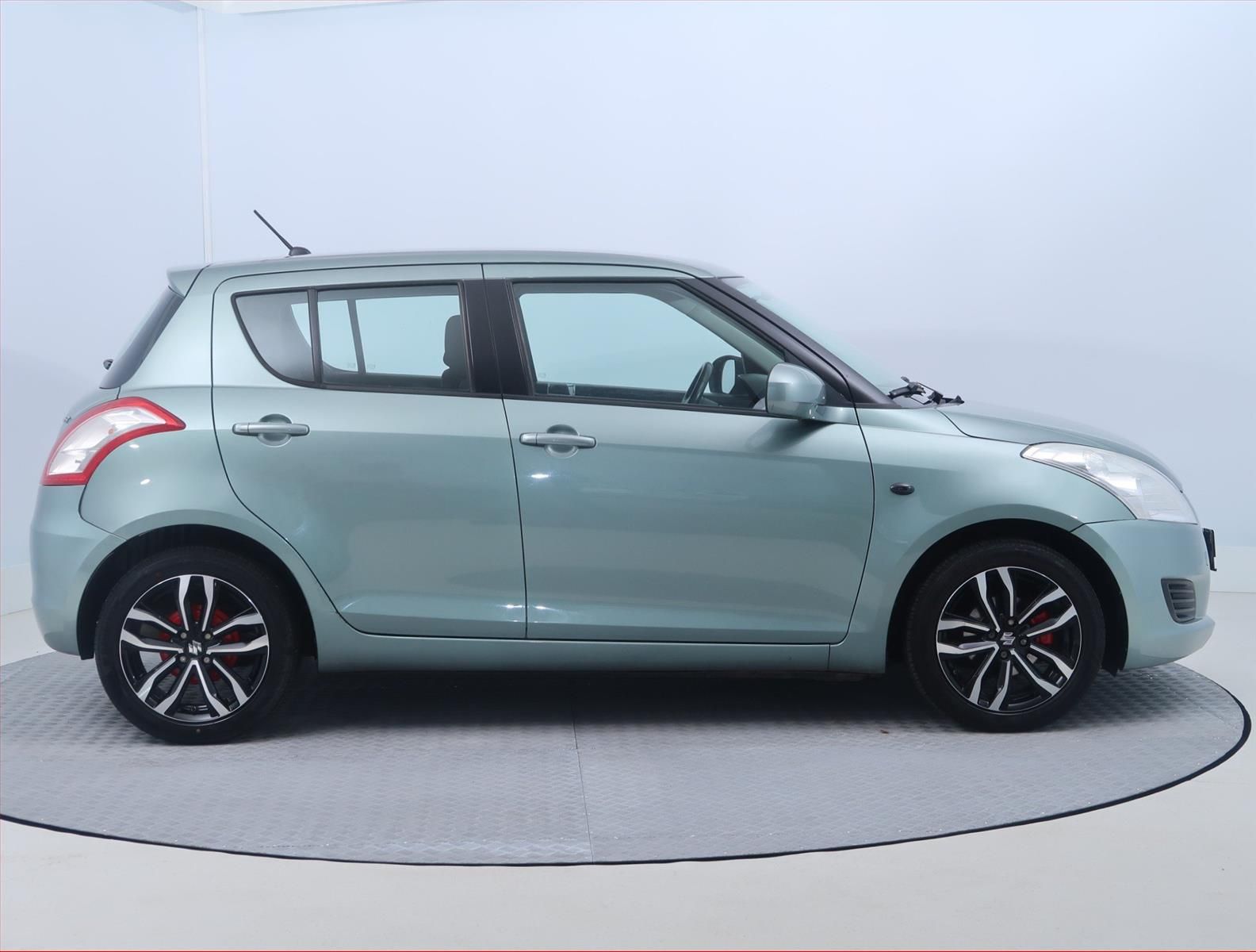 Suzuki Swift, 1.2, Klima, El. okna - fotka 6