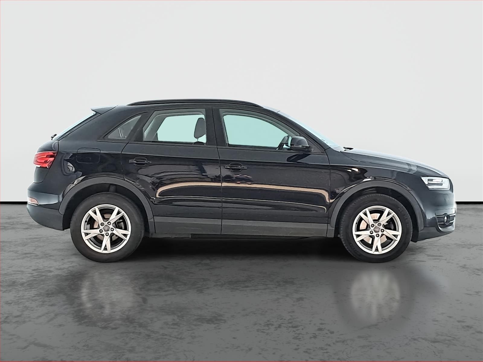 Audi Q3, 2.0 TFSI, 4X4, Automat - fotka 6