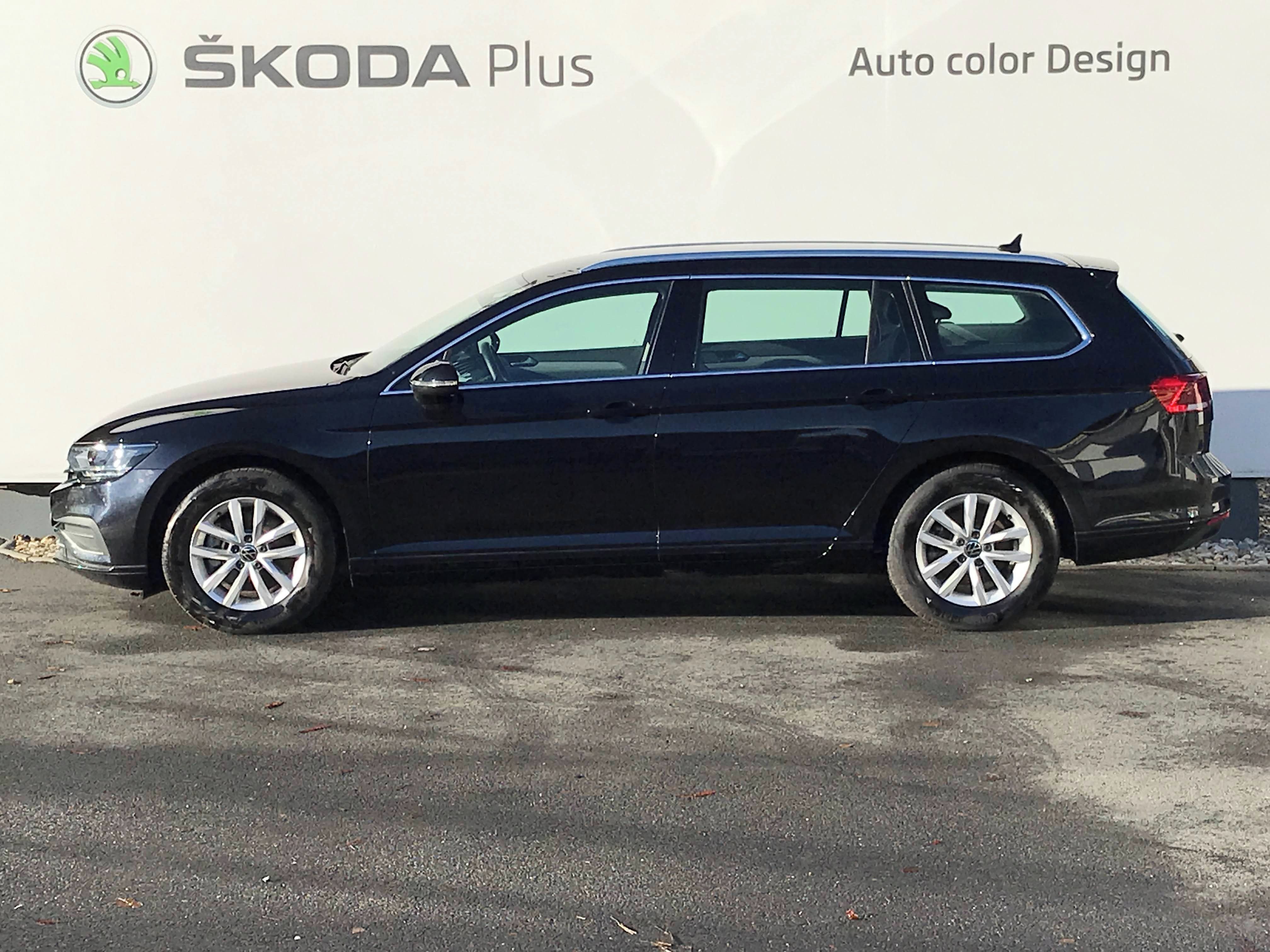 Volkswagen Passat, 2.0TDi 110kW 7°DSG Business - fotka 3
