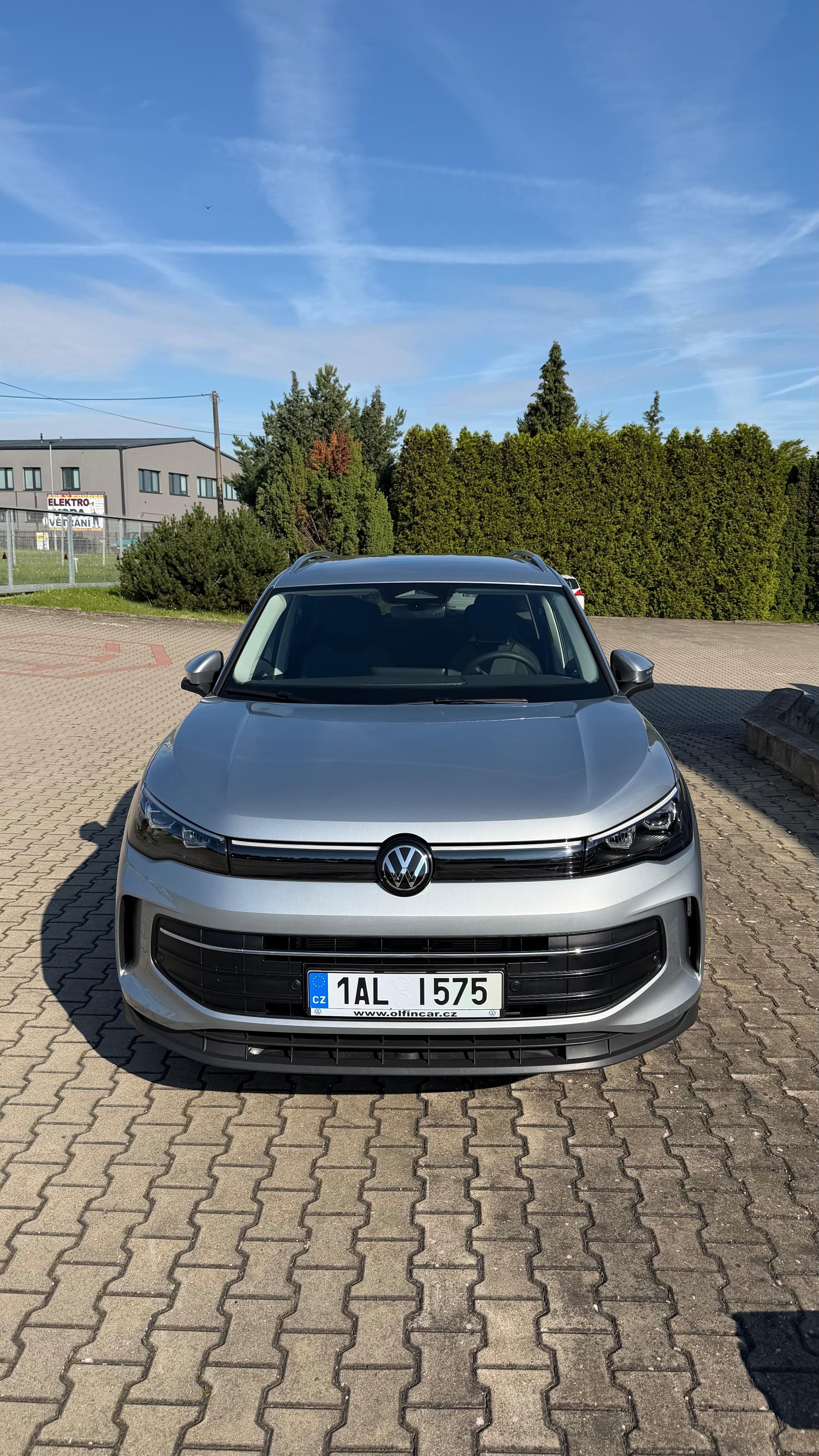 Volkswagen Tiguan, VW Tiguan 1,5 eTSI, zár. 5 let - fotka 2