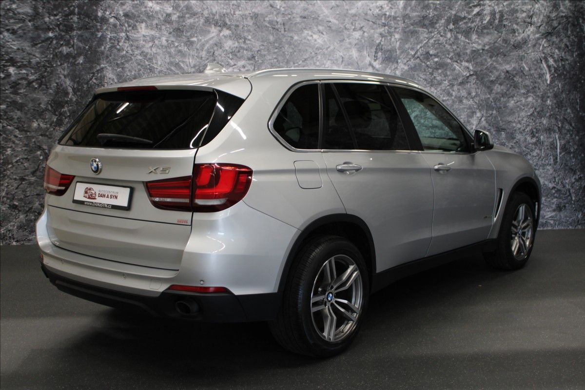 BMW X5, 2,0 xDrive25d Steptronic 7míst - fotka 4