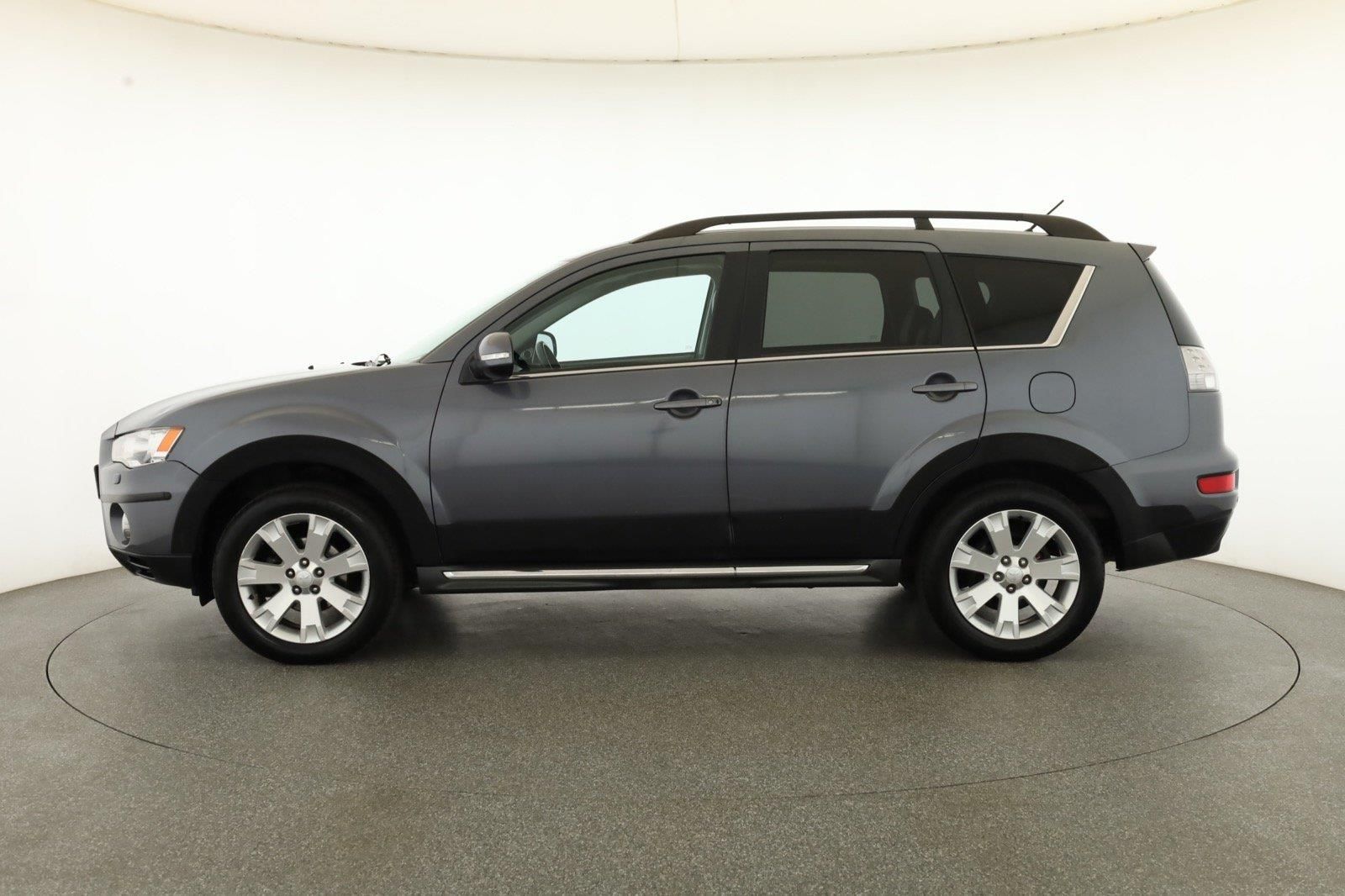 Mitsubishi Outlander, 2.2 DI-D, 4X4, Automat - fotka 3