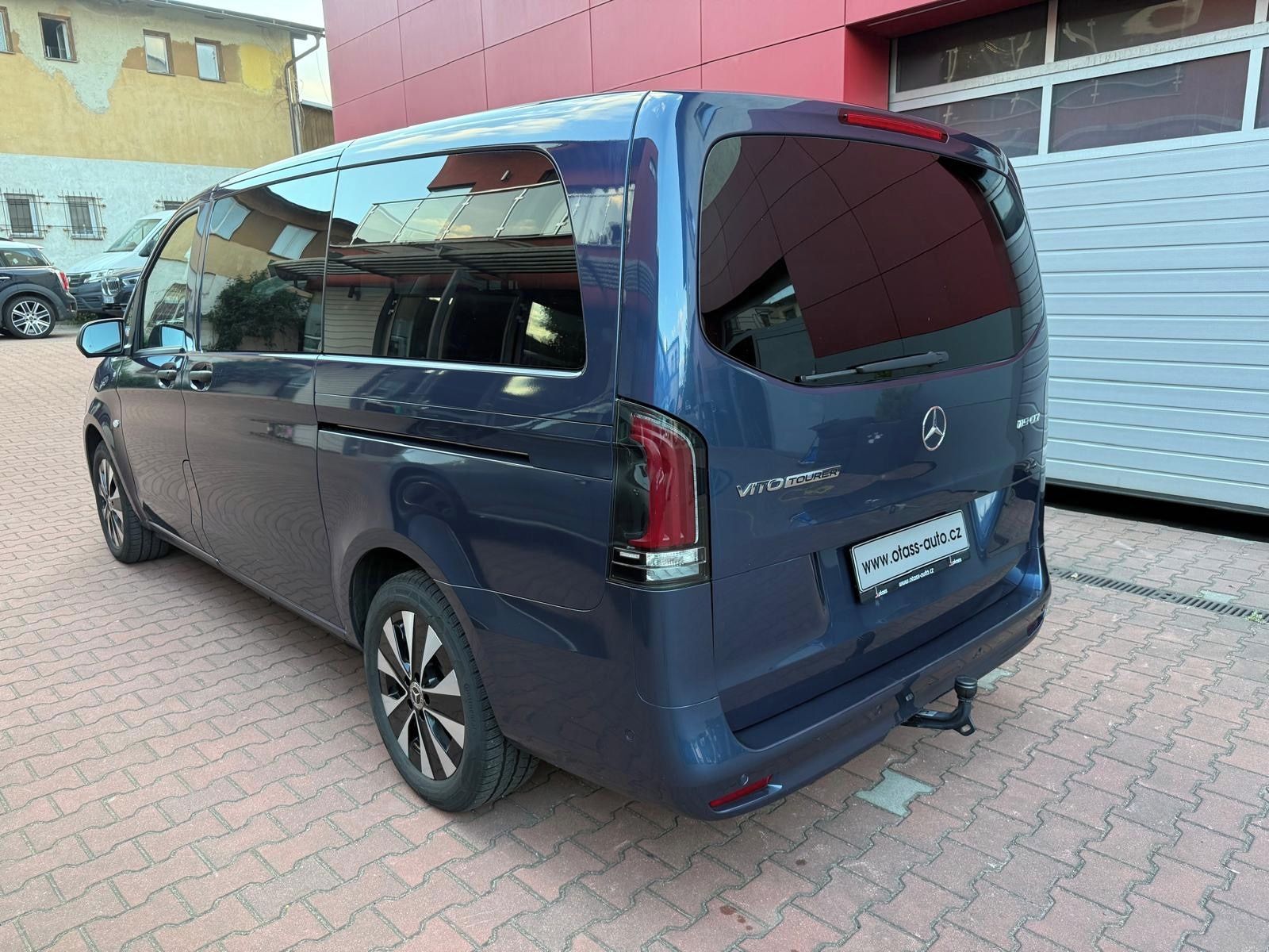 Mercedes-Benz Vito, 119 Tourer L Select 4x4 - fotka 4