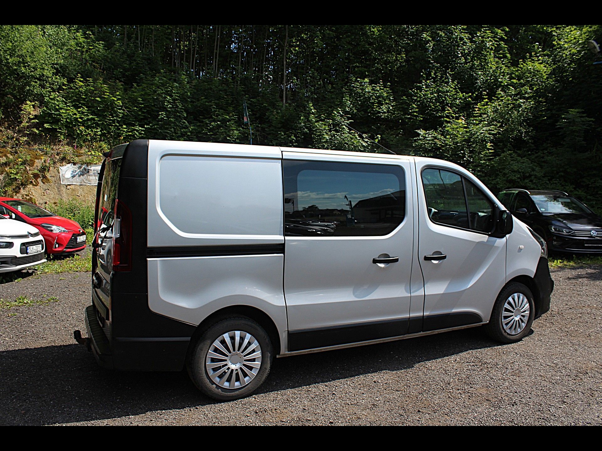 Opel Vivaro, 1.6 BiCDTi 103 kW 5.míst - fotka 5