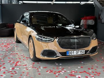 Maybach S 680 4M VIRGIL ABLOH