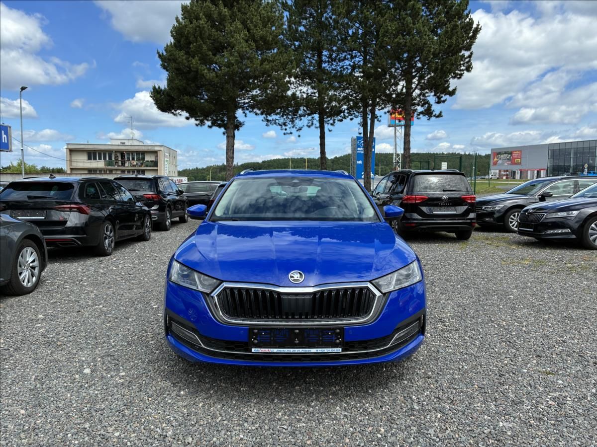 Škoda Octavia, 2,0 TAŽNÉ,EL.KUFR,HEAD-UP - fotka 4
