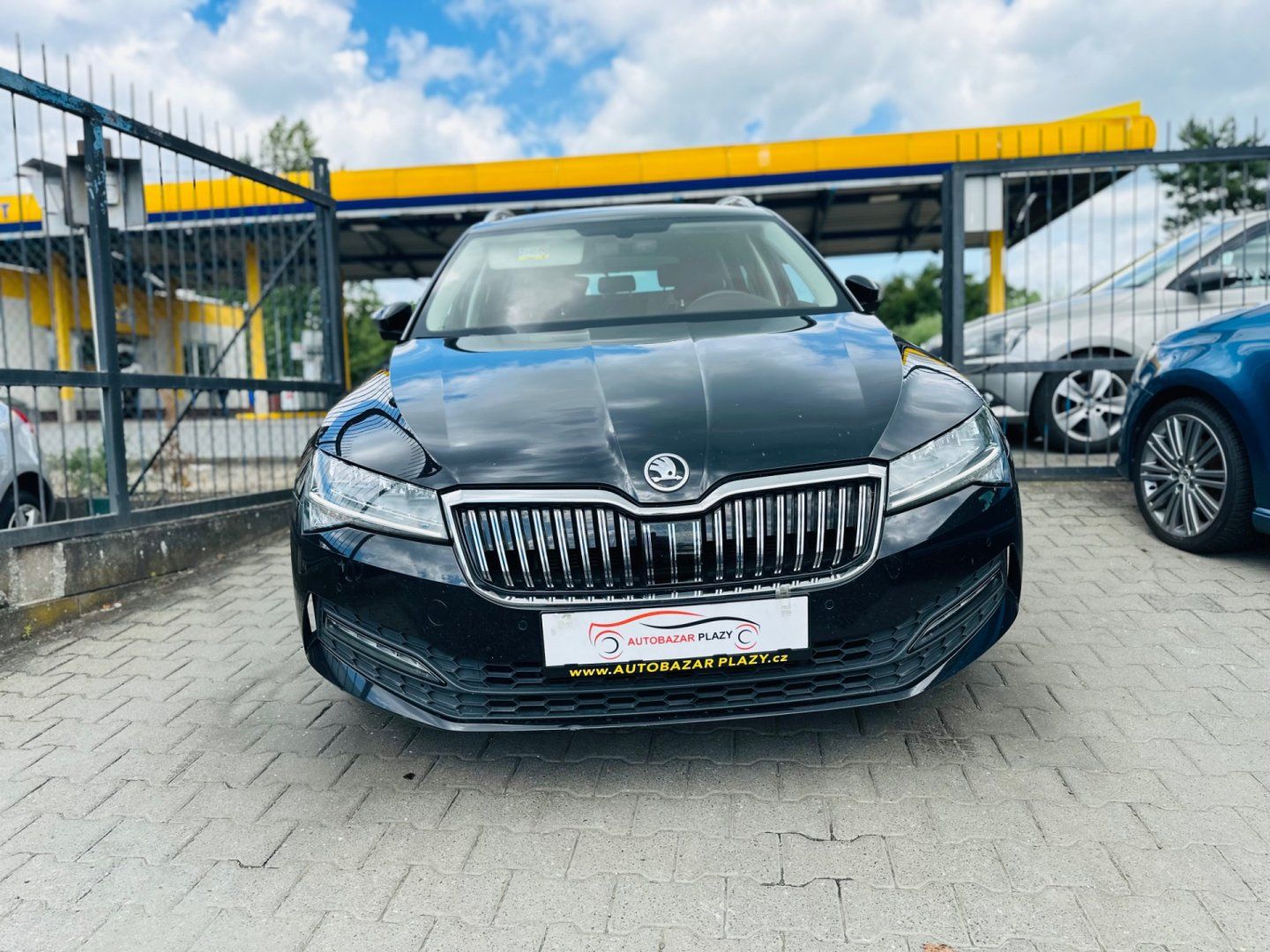 Škoda Superb, 2.0TDi VIRTUAL,KAMERA,1.MAJ. - fotka 2