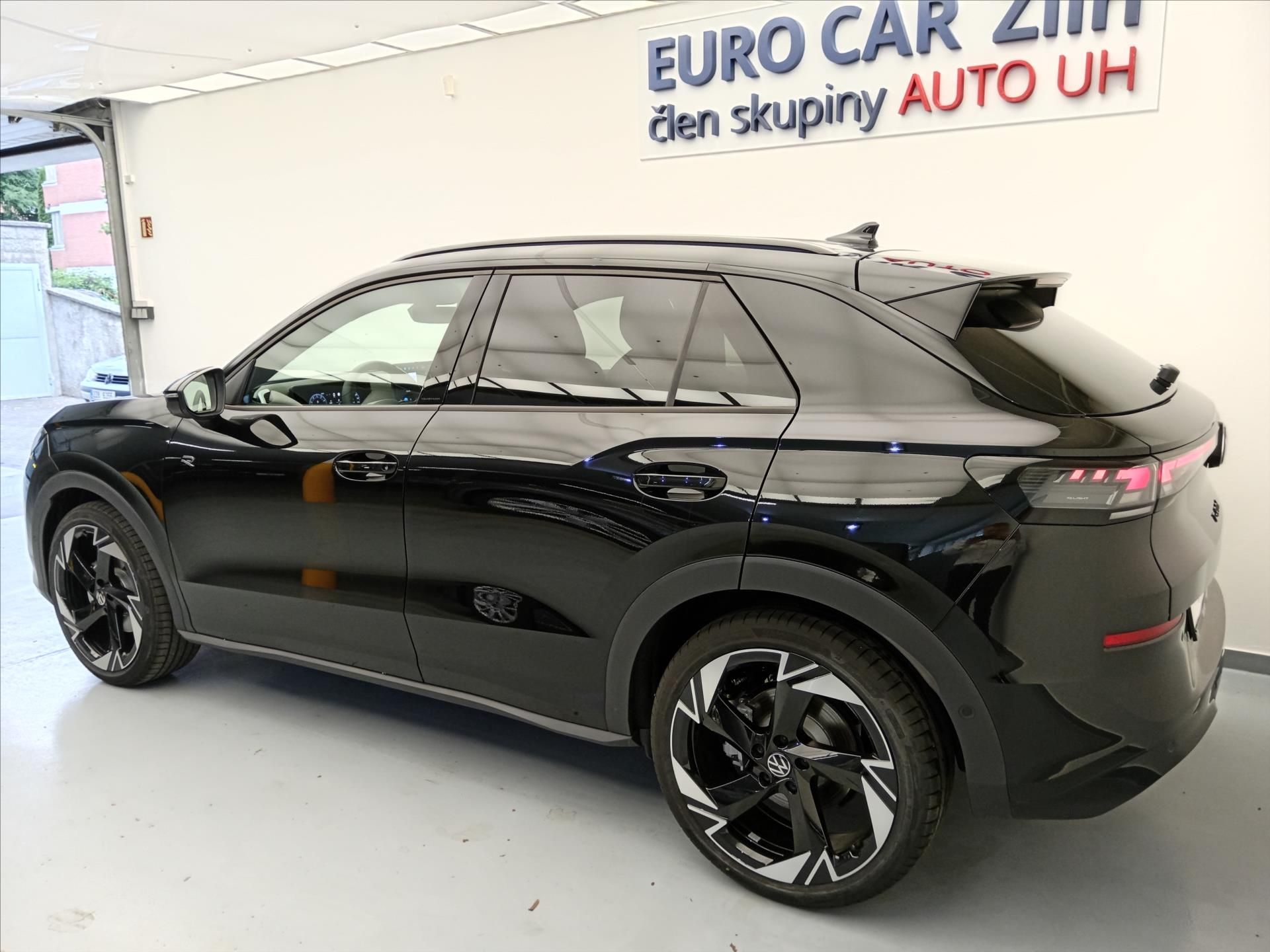 Volkswagen T-Roc, 1,5 eTSI R line110 kW - fotka 4