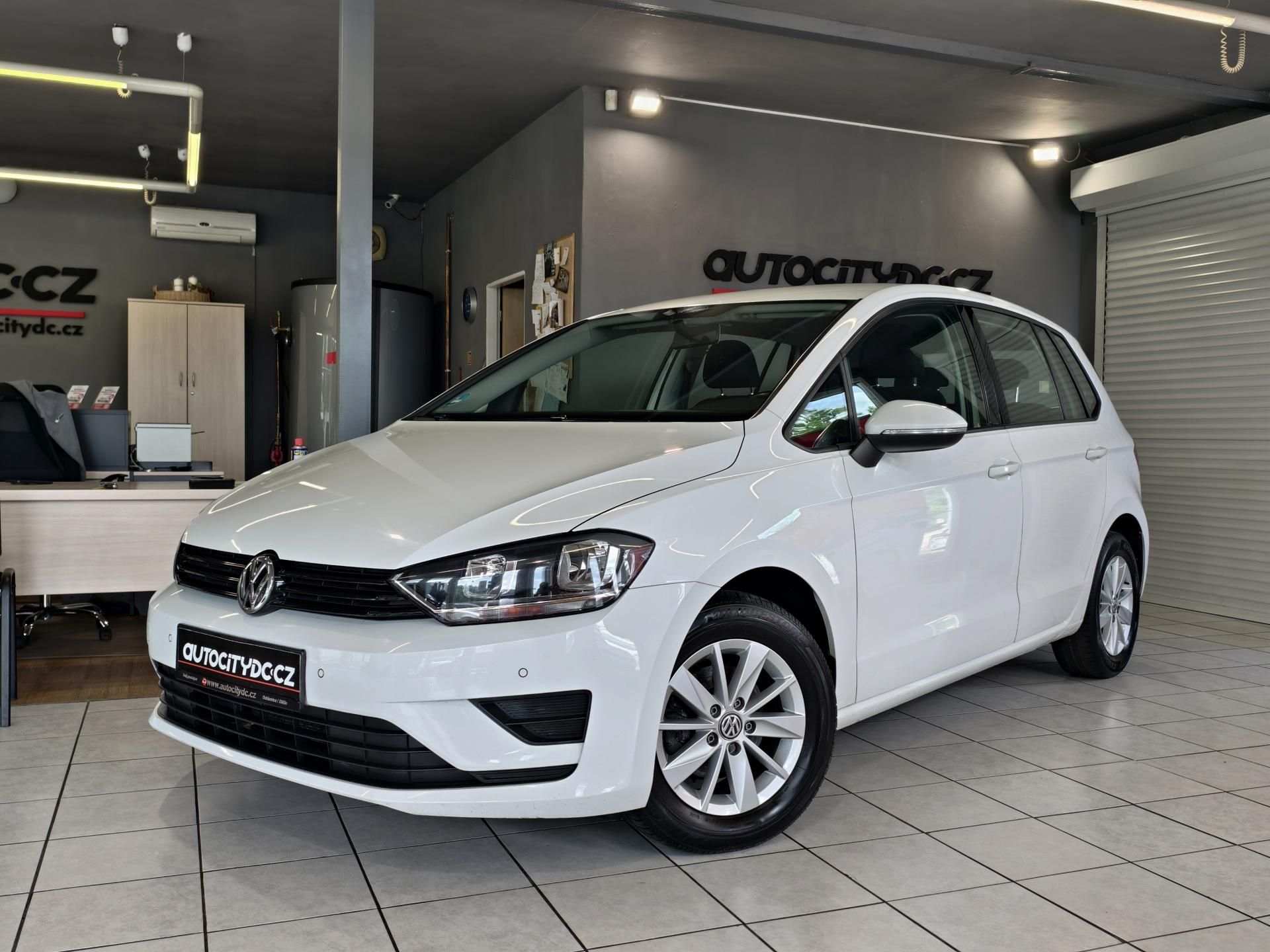Volkswagen Golf Sportsvan, 1.2 TSi 63kW KLIMA, PDC - fotka 3