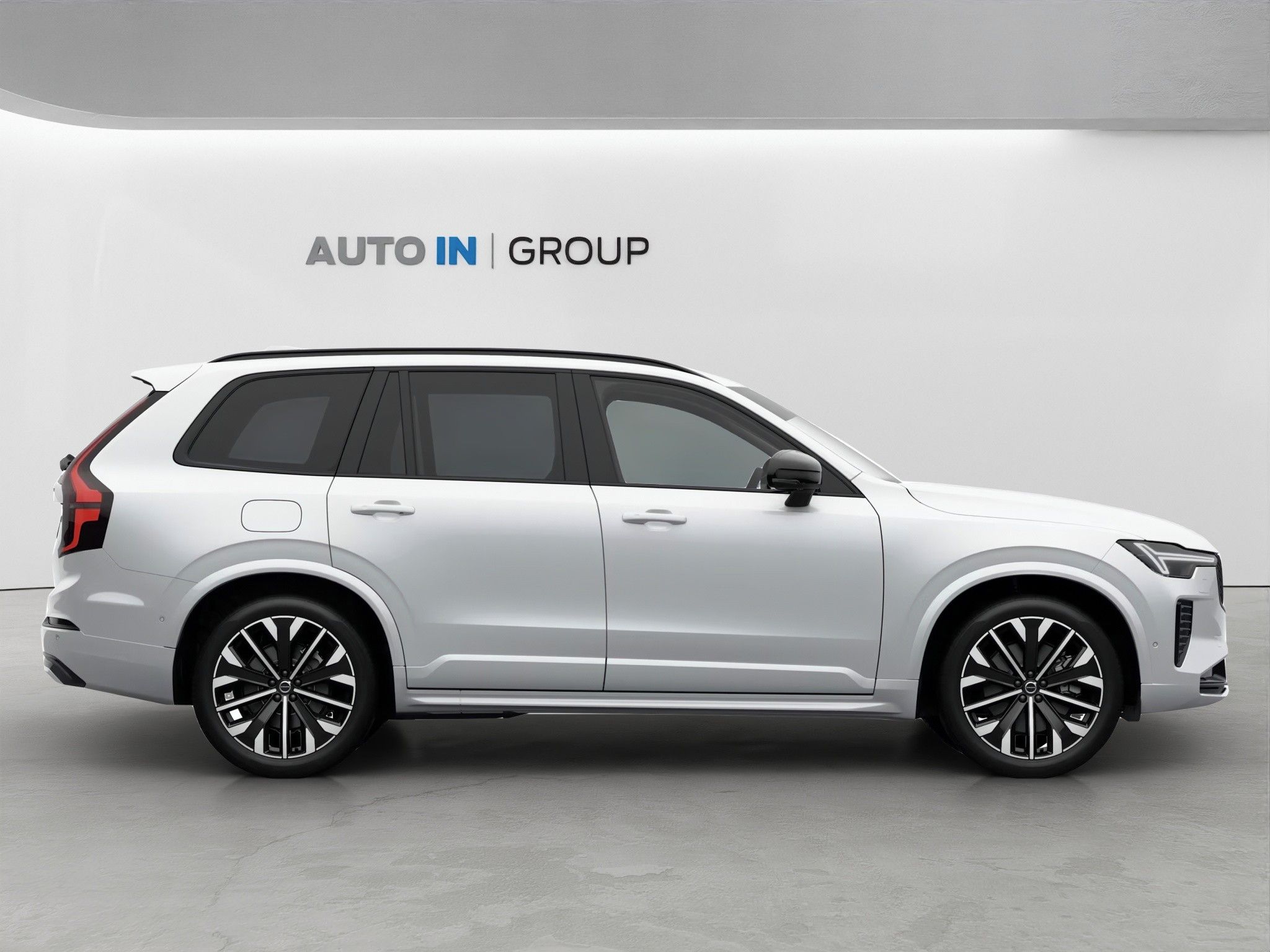 Volvo XC90, ULTRA B&W,vzduch.pod.,AWD,T8 - fotka 6