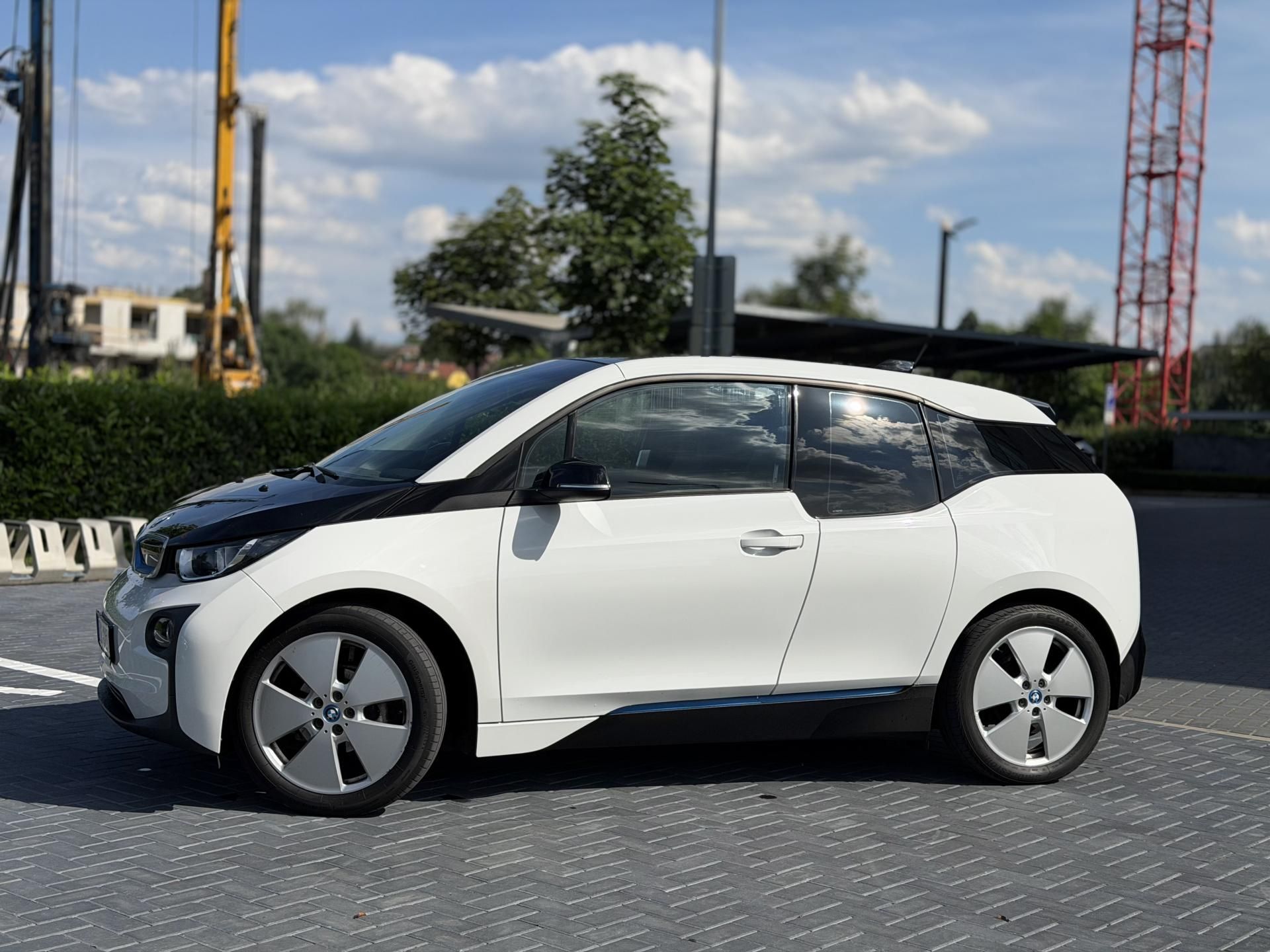 BMW i3, 60ah 125 kW - fotka 3
