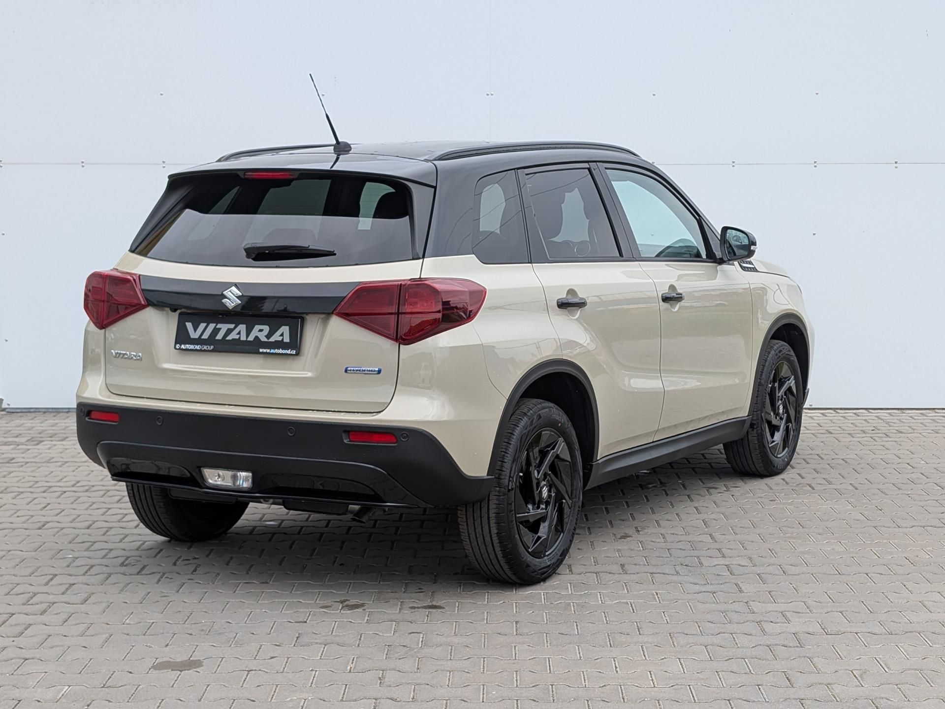 Suzuki Vitara, ELEGANCE 1.4 HYBRID M/T 4x4 BL - fotka 2