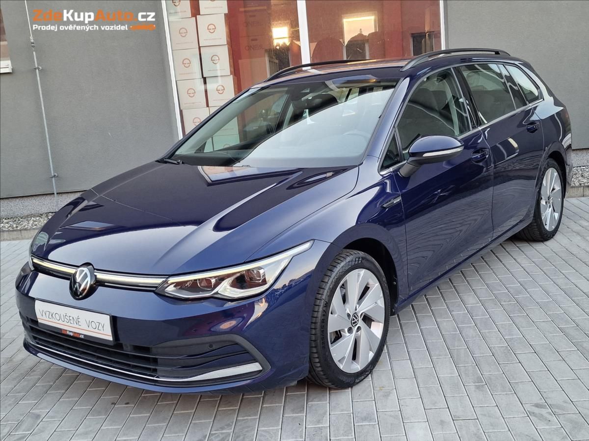 Volkswagen Golf, 1.5 TSI DSG Style, ČR, 1.Maj.