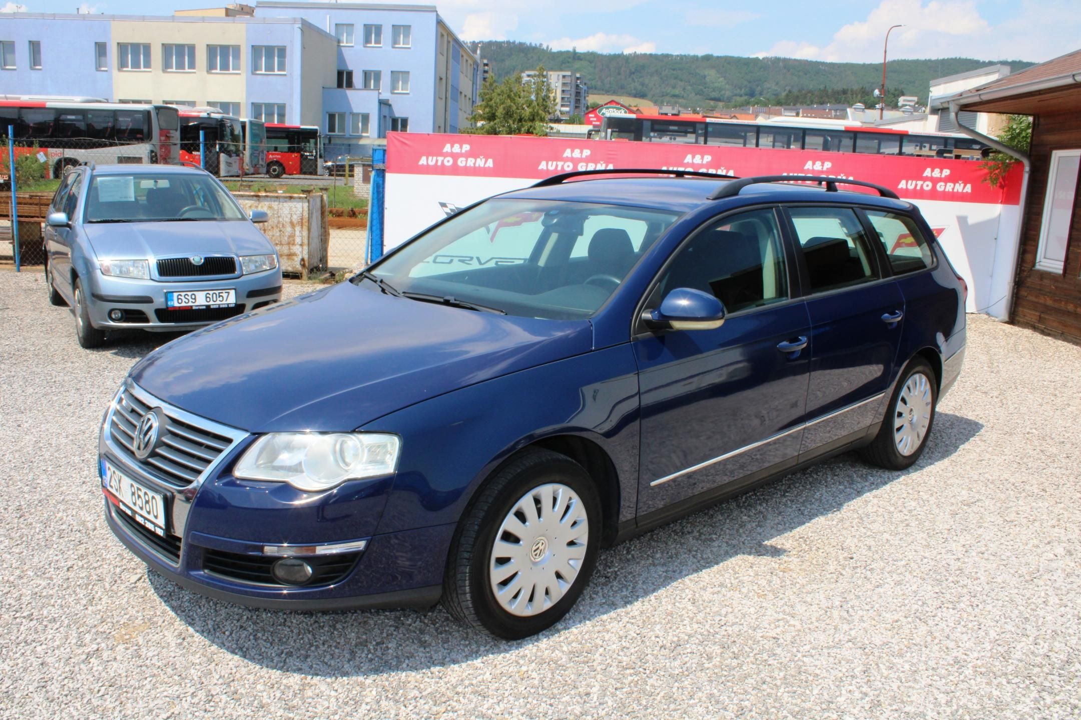 Volkswagen Passat, 1.9 TDI KLIMATIZACE VÝHŘEV - fotka 3